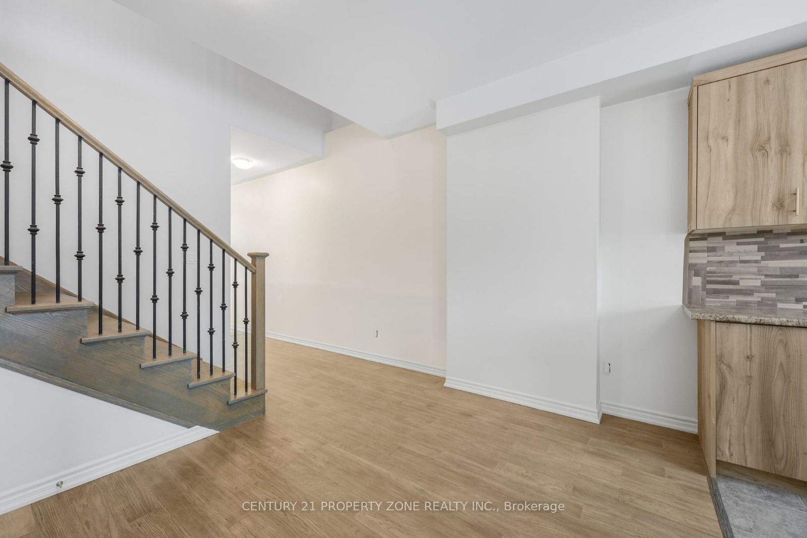 35 Caroline Street Property Photo 7
