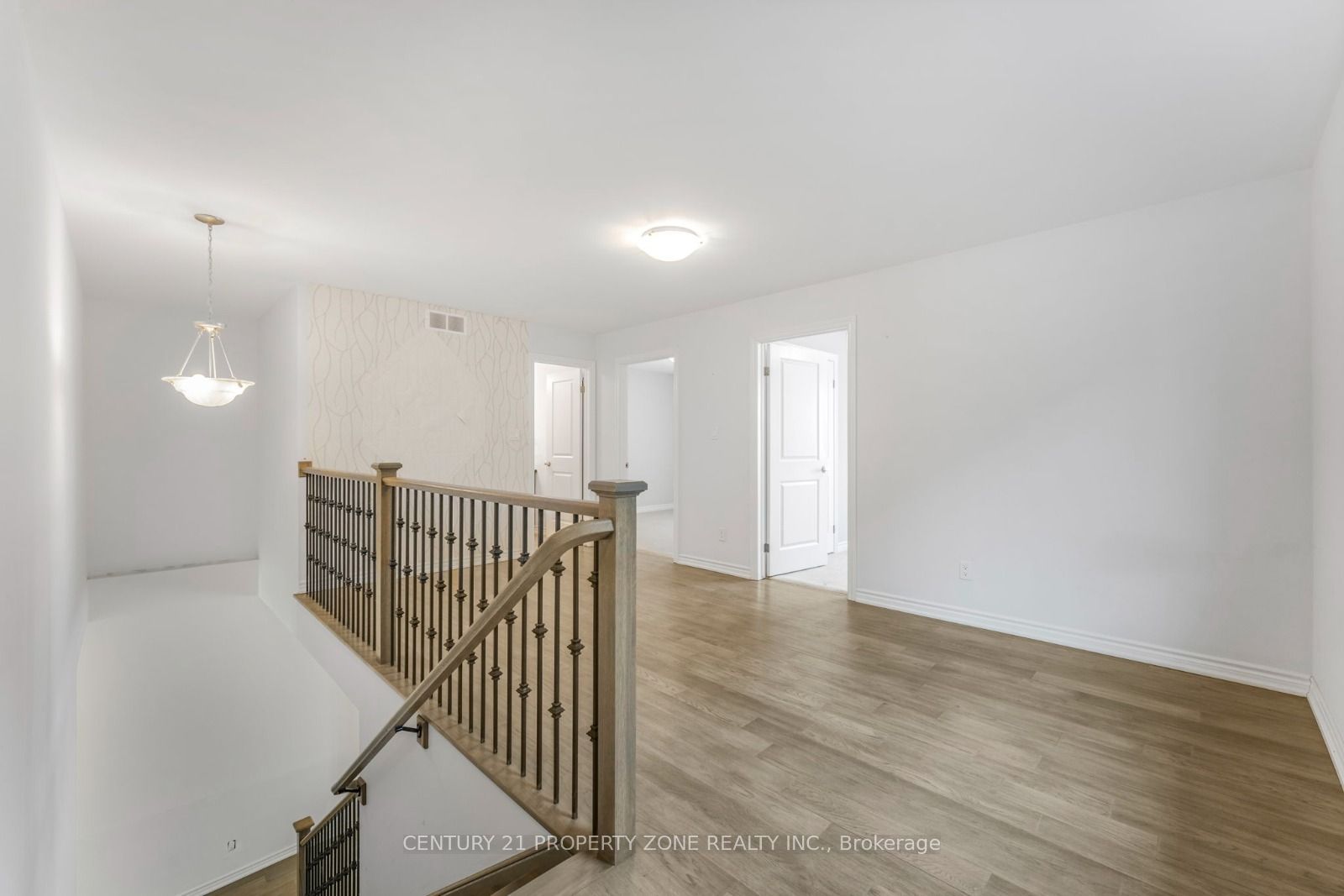 35 Caroline Street Property Photo 29