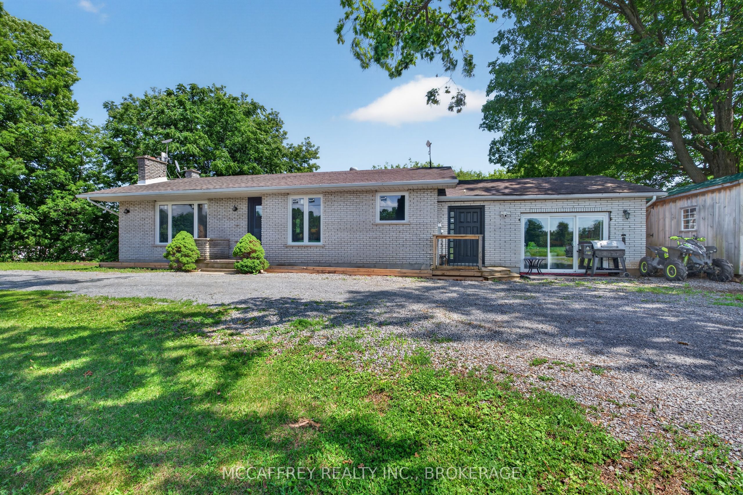 1692 Sharpe Road Property Photo 1