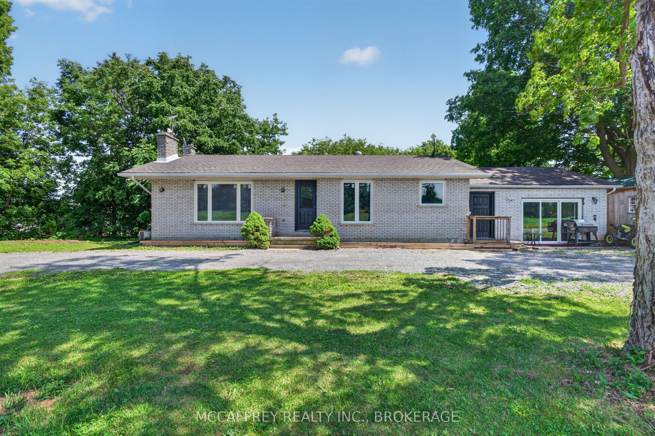 1692 Sharpe Road Property Photo 5