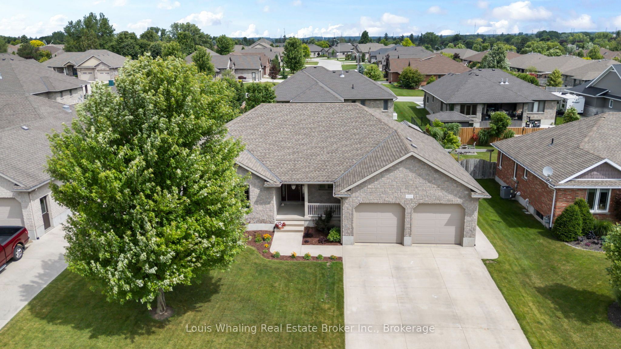 408 4th Street S Property Photo 2