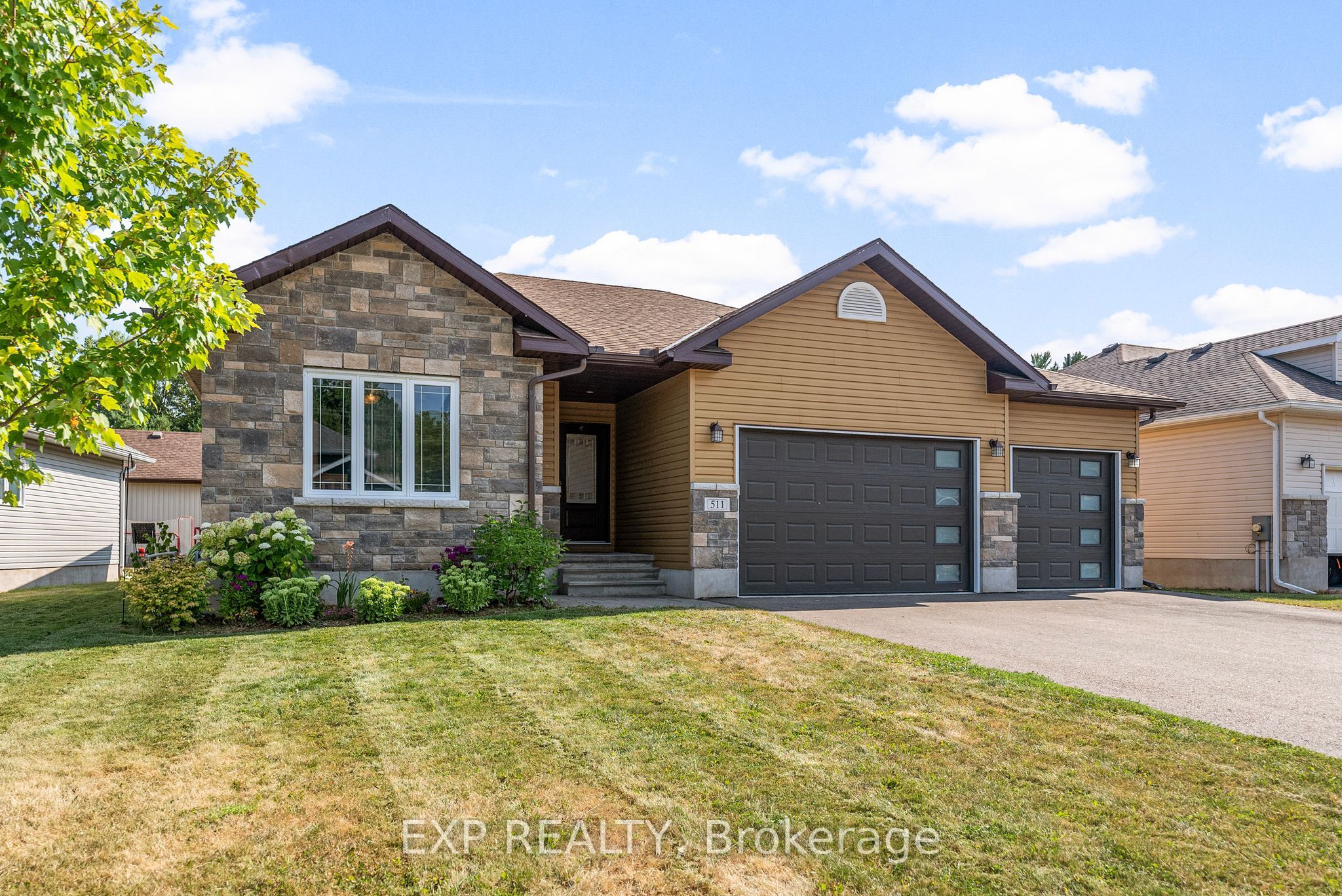 511 Coleraine Drive Property Photo 1
