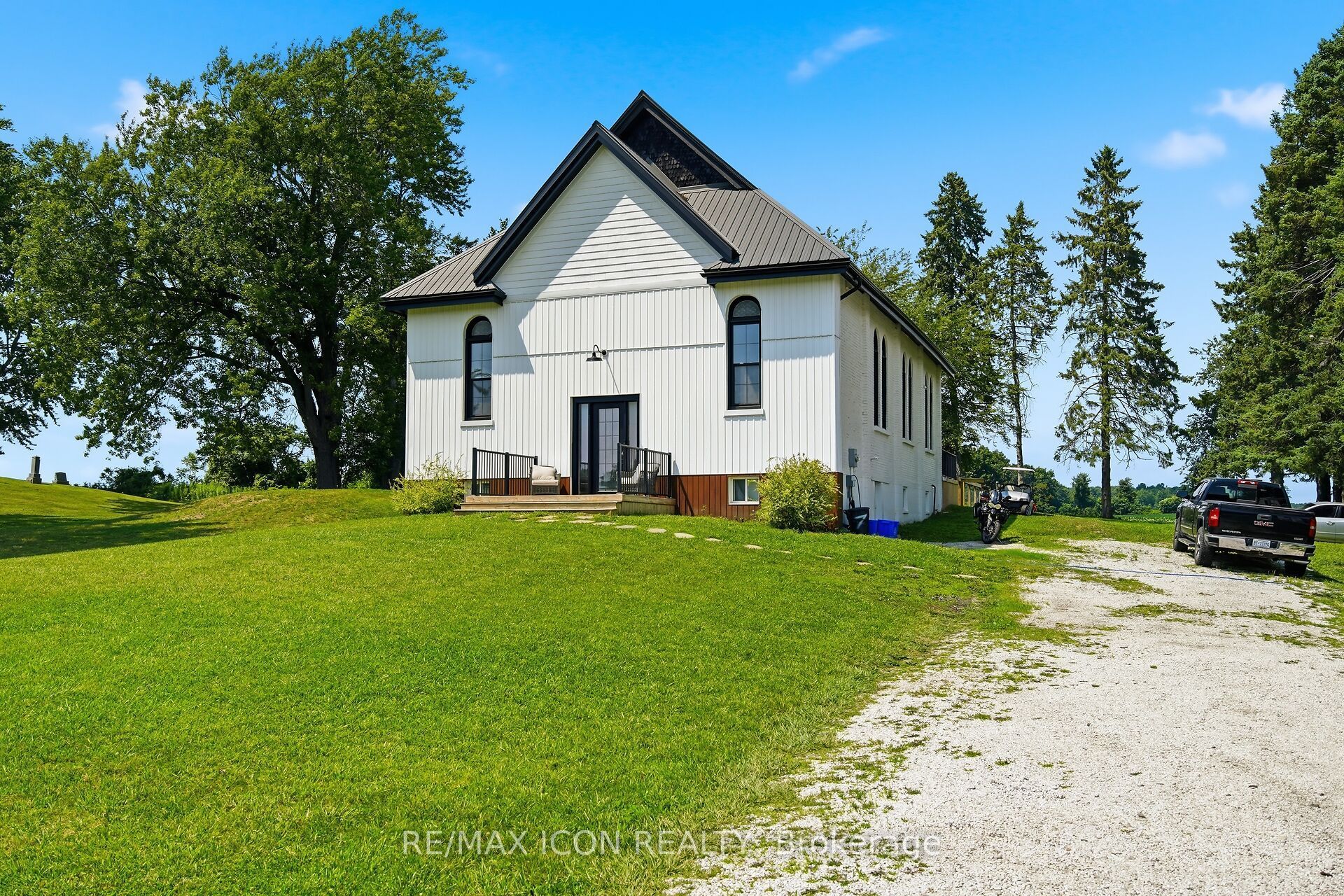 30504 Talbot Line Property Photo 1