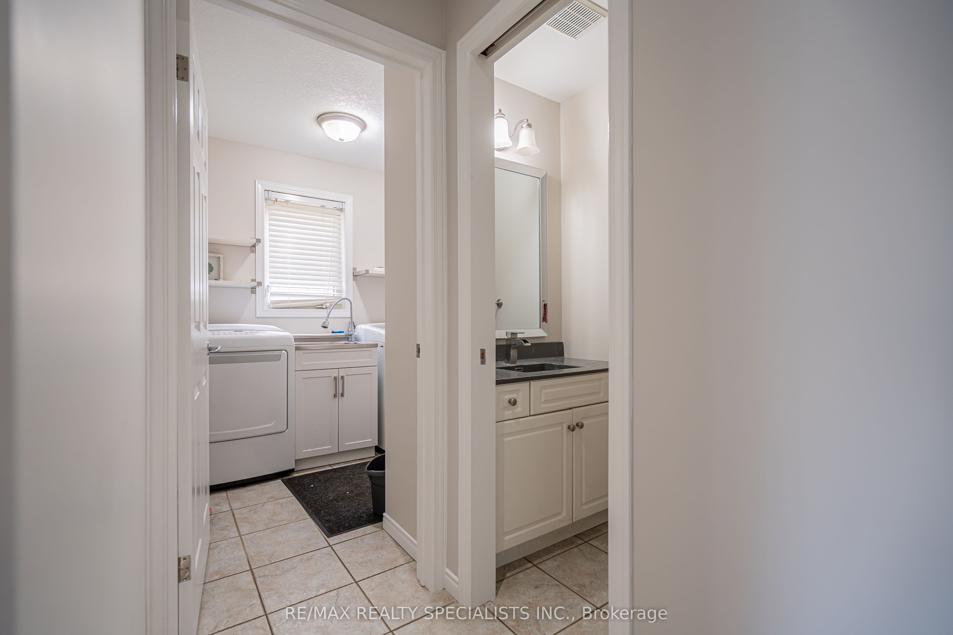 236 Summerfield Drive Property Photo 6