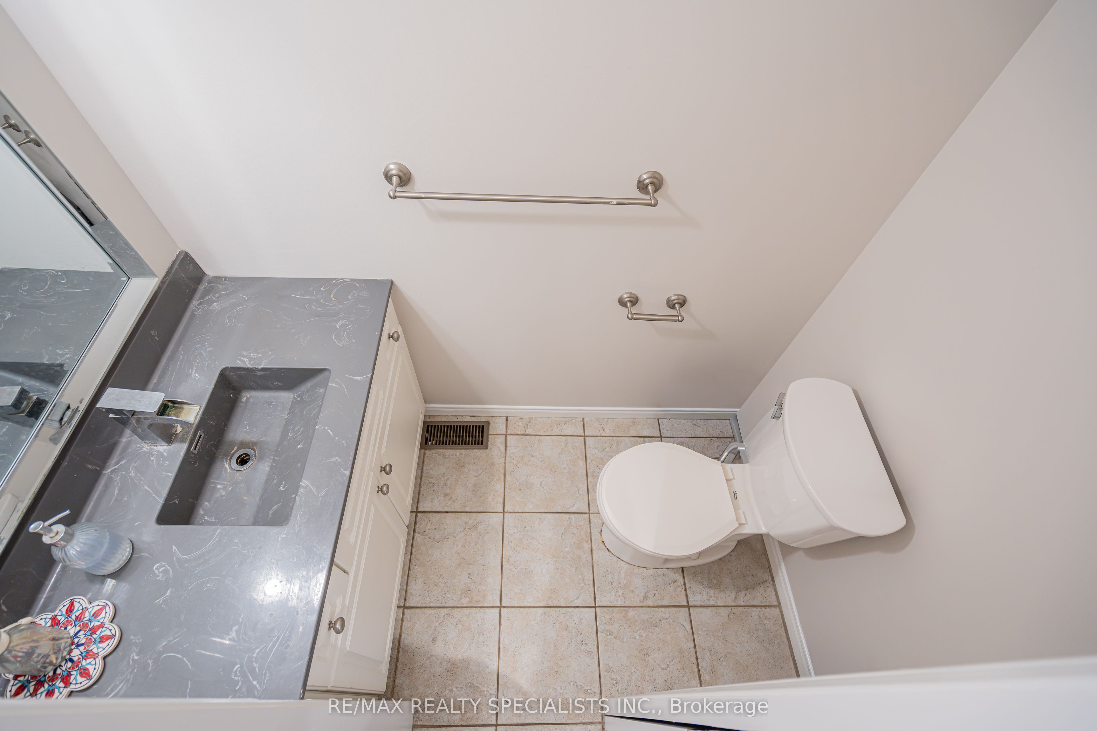 236 Summerfield Drive Property Photo 7