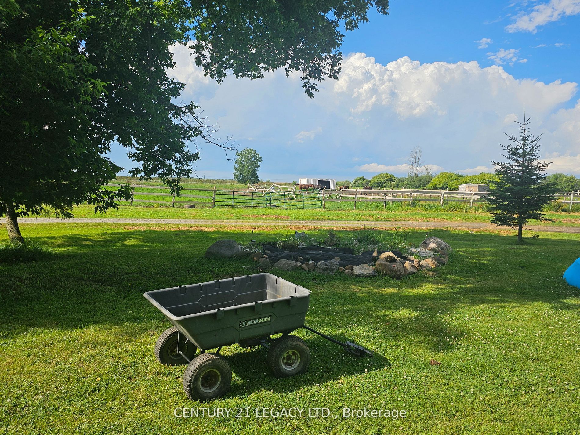 2569 Bertie Road Property Photo 9