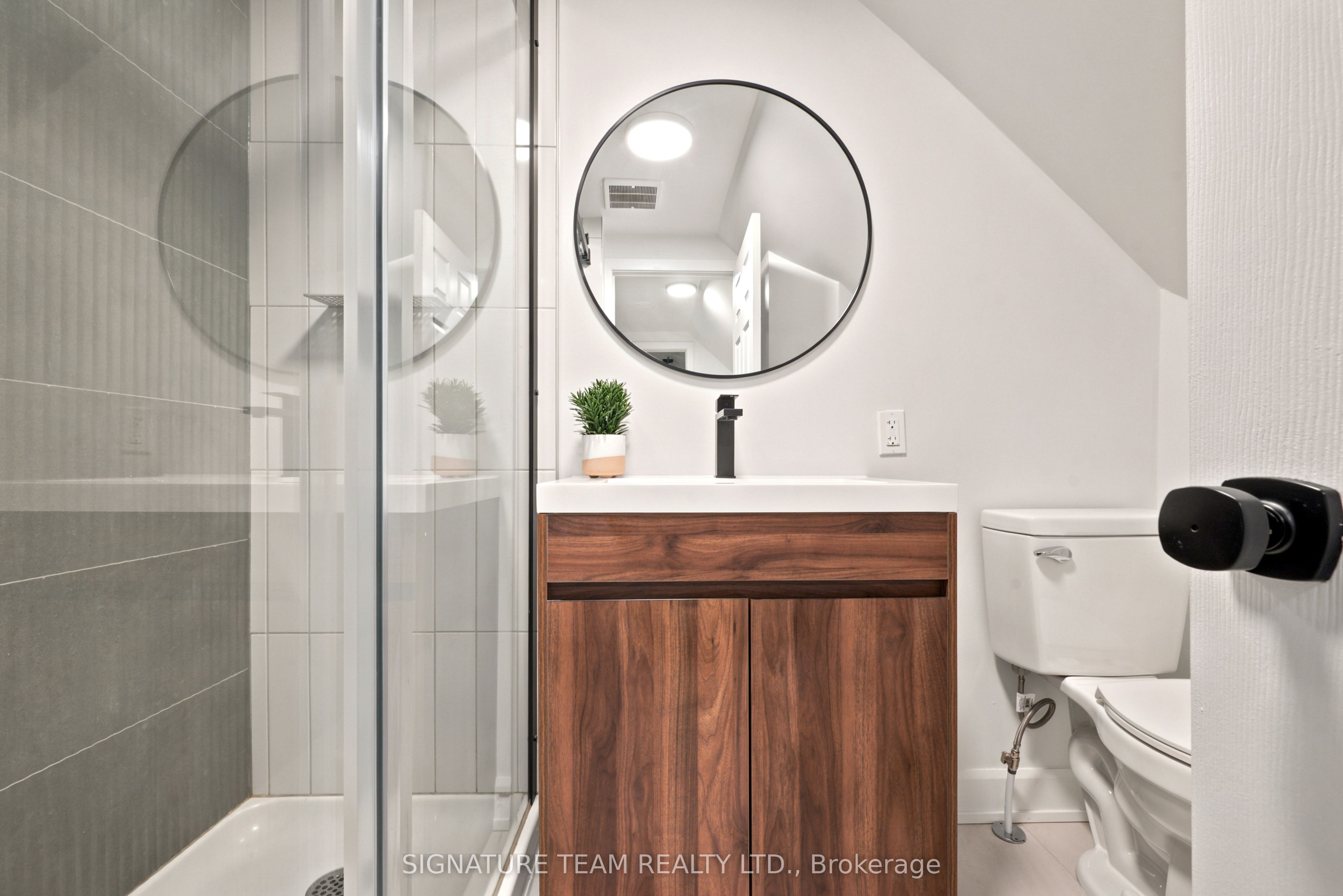 131 Patrick Avenue Property Photo 17
