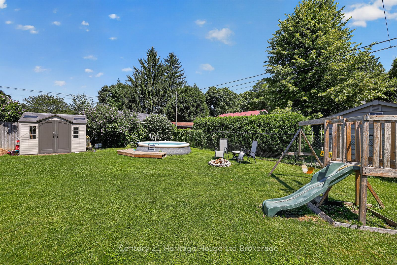 138 Lyndale Crescent Property Photo 5
