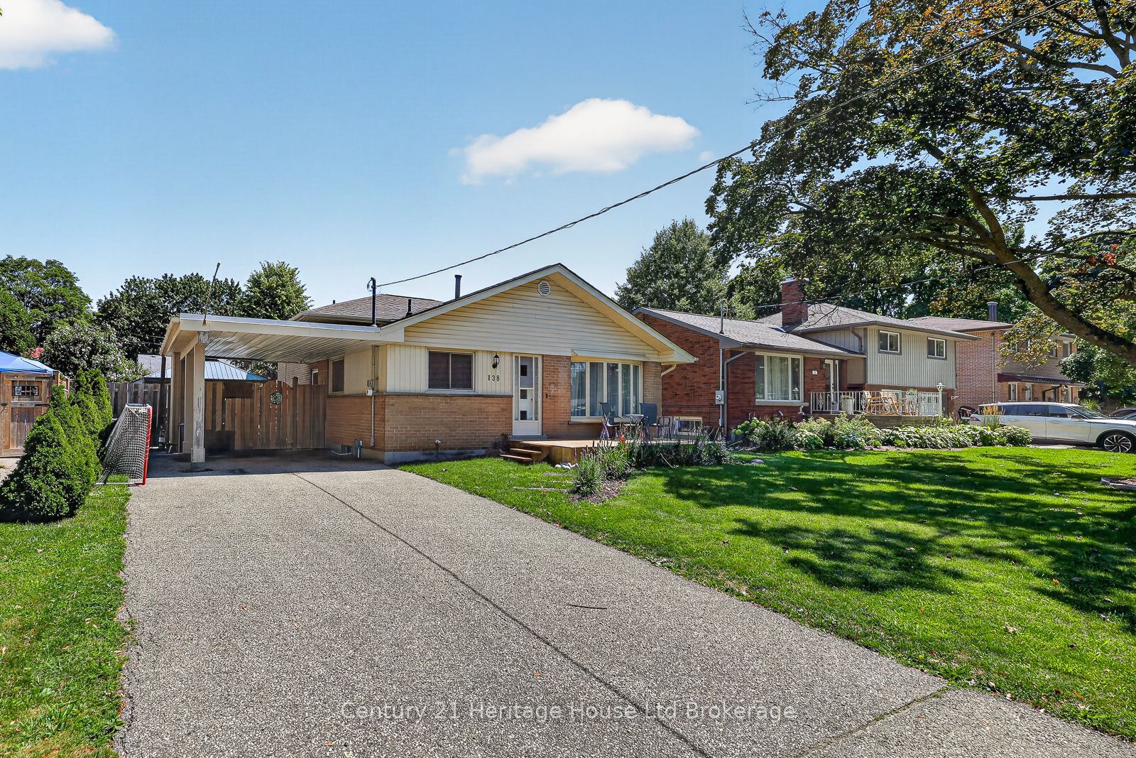 138 Lyndale Crescent Property Photo 11