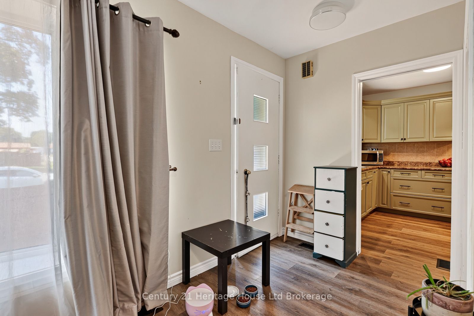 138 Lyndale Crescent Property Photo 12