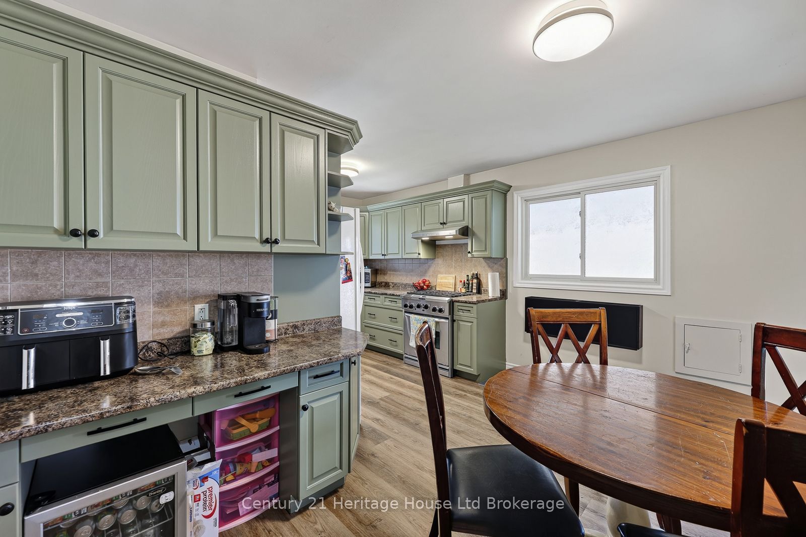 138 Lyndale Crescent Property Photo 15