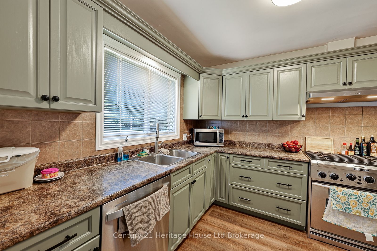138 Lyndale Crescent Property Photo 19