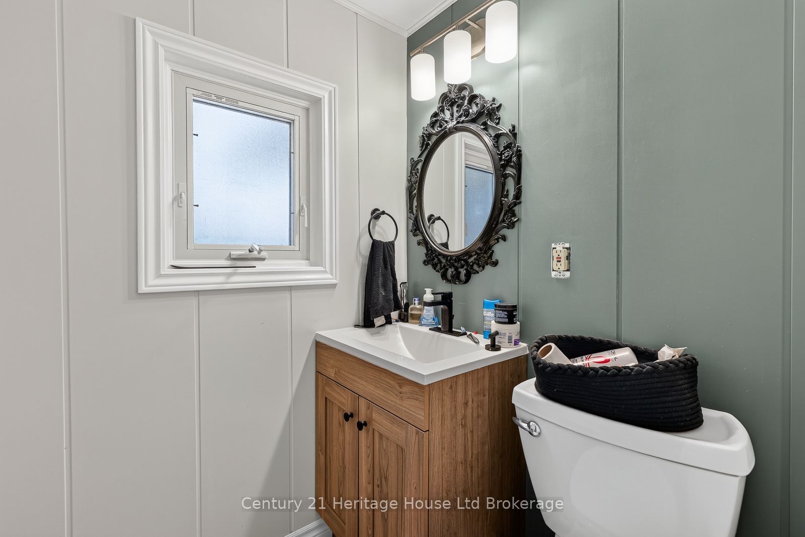 138 Lyndale Crescent Property Photo 25