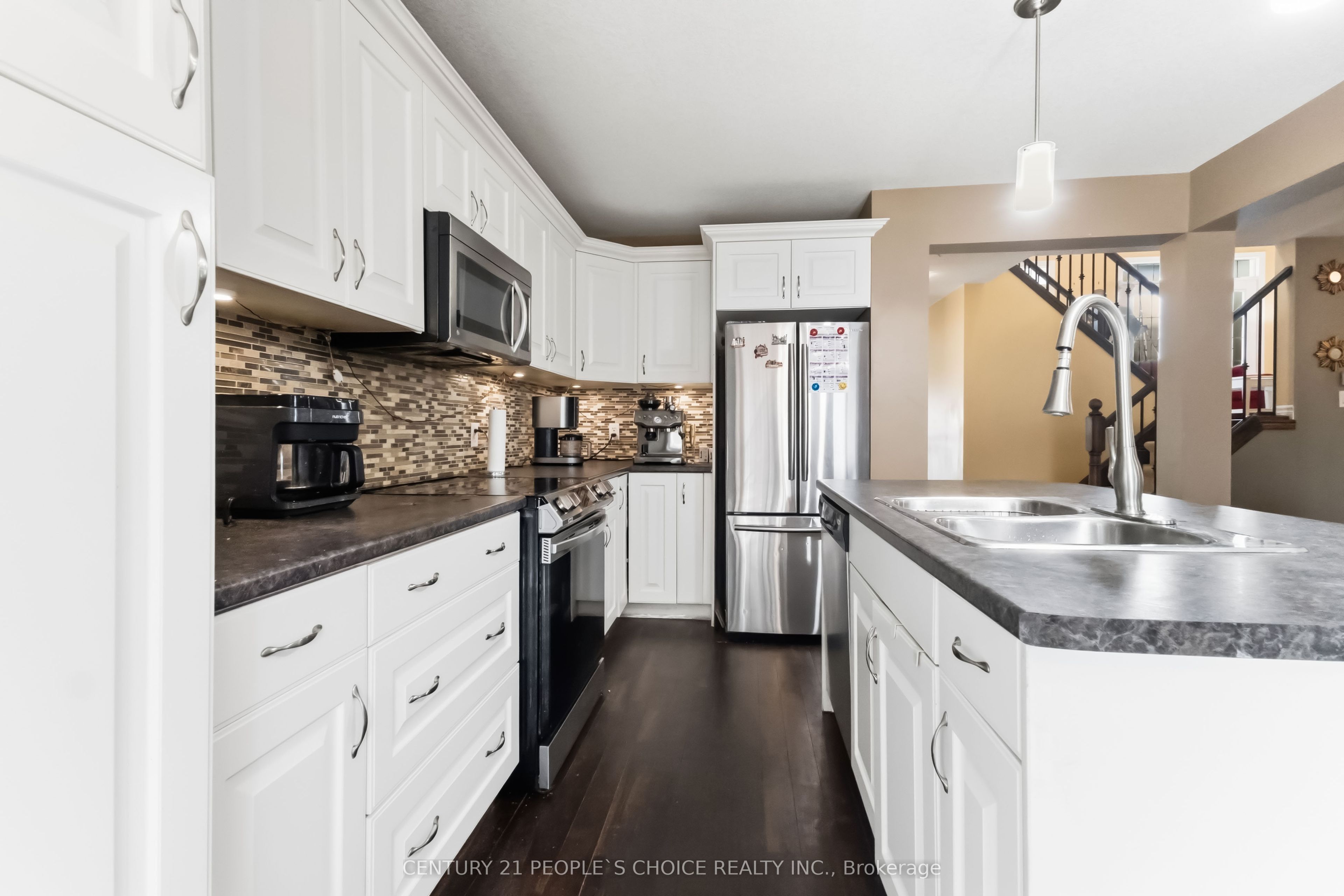 400 Skyline Avenue 15 Property Photo 8