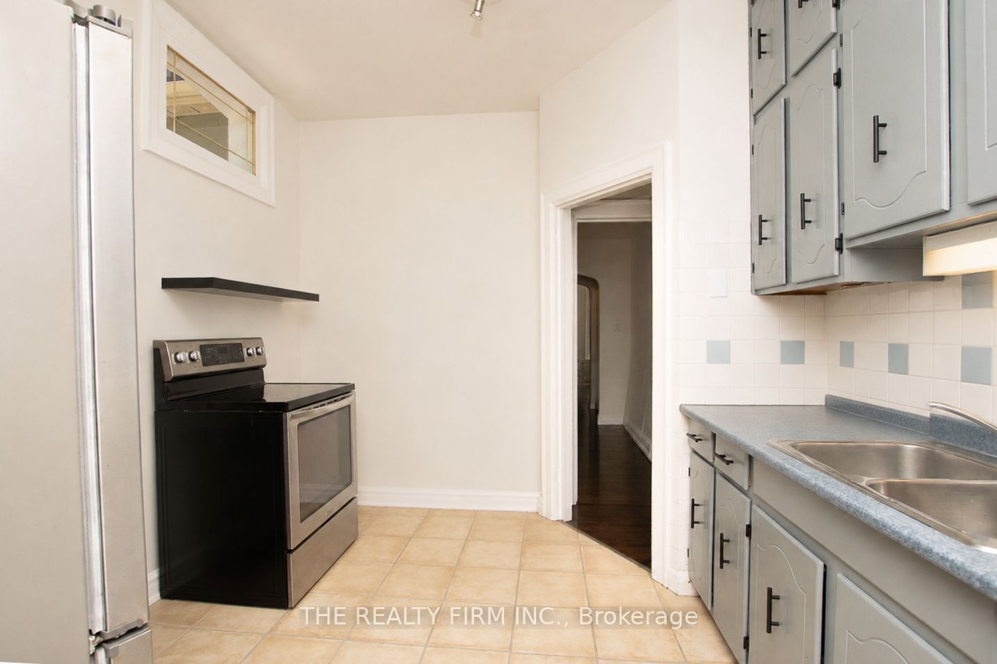 772-774 Queens Avenue Property Photo 8