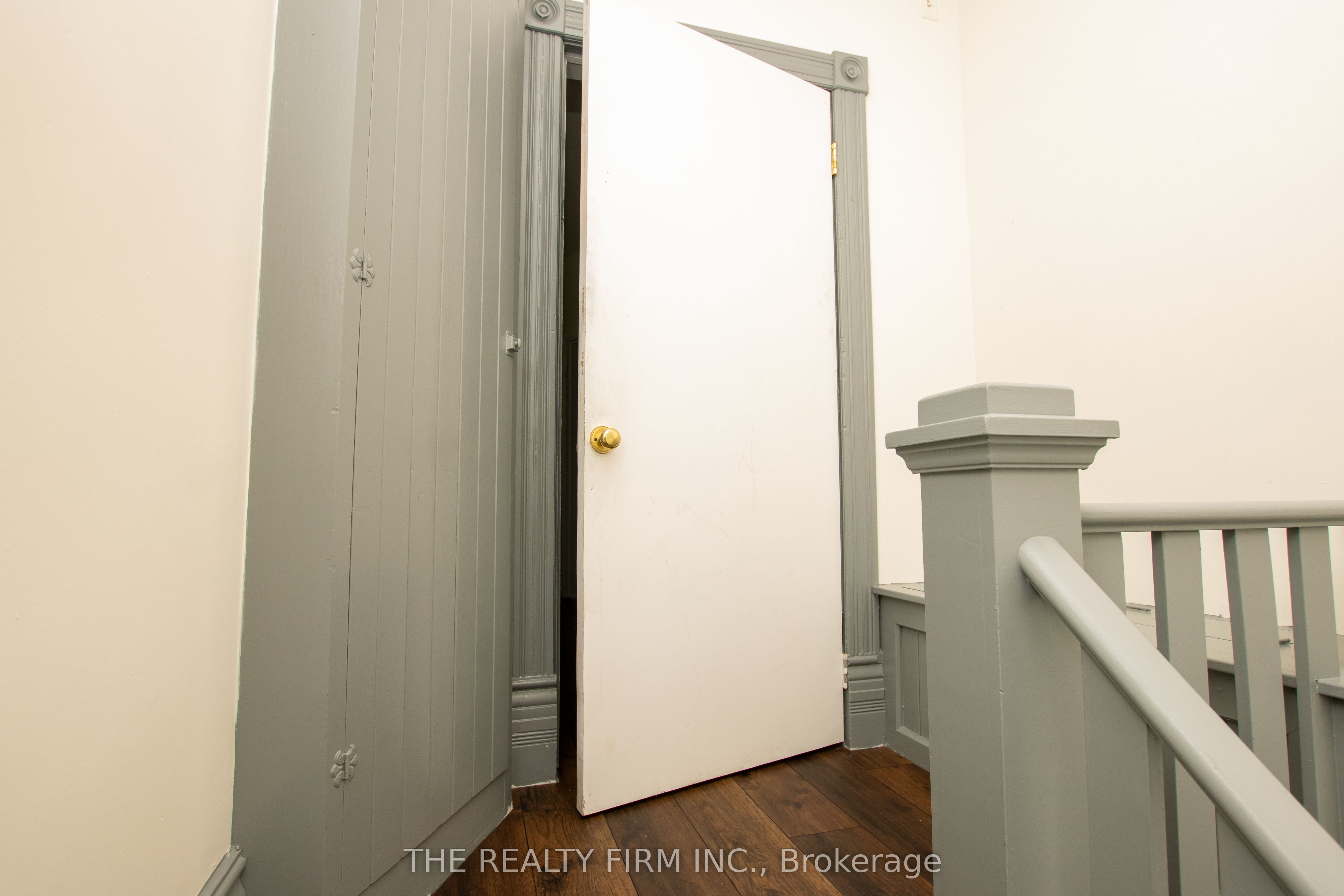 772-774 Queens Avenue Property Photo 22