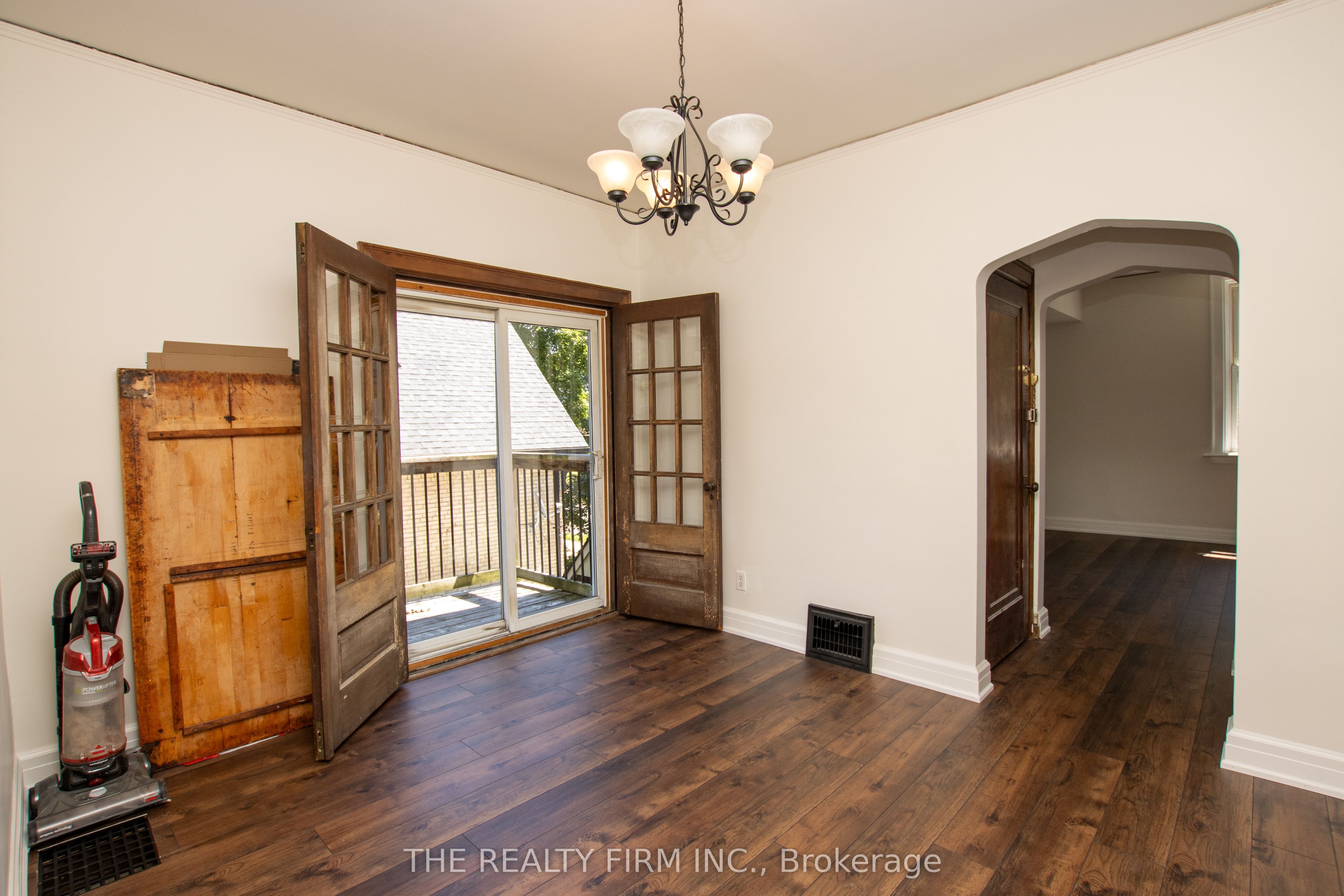 772-774 Queens Avenue Property Photo 26