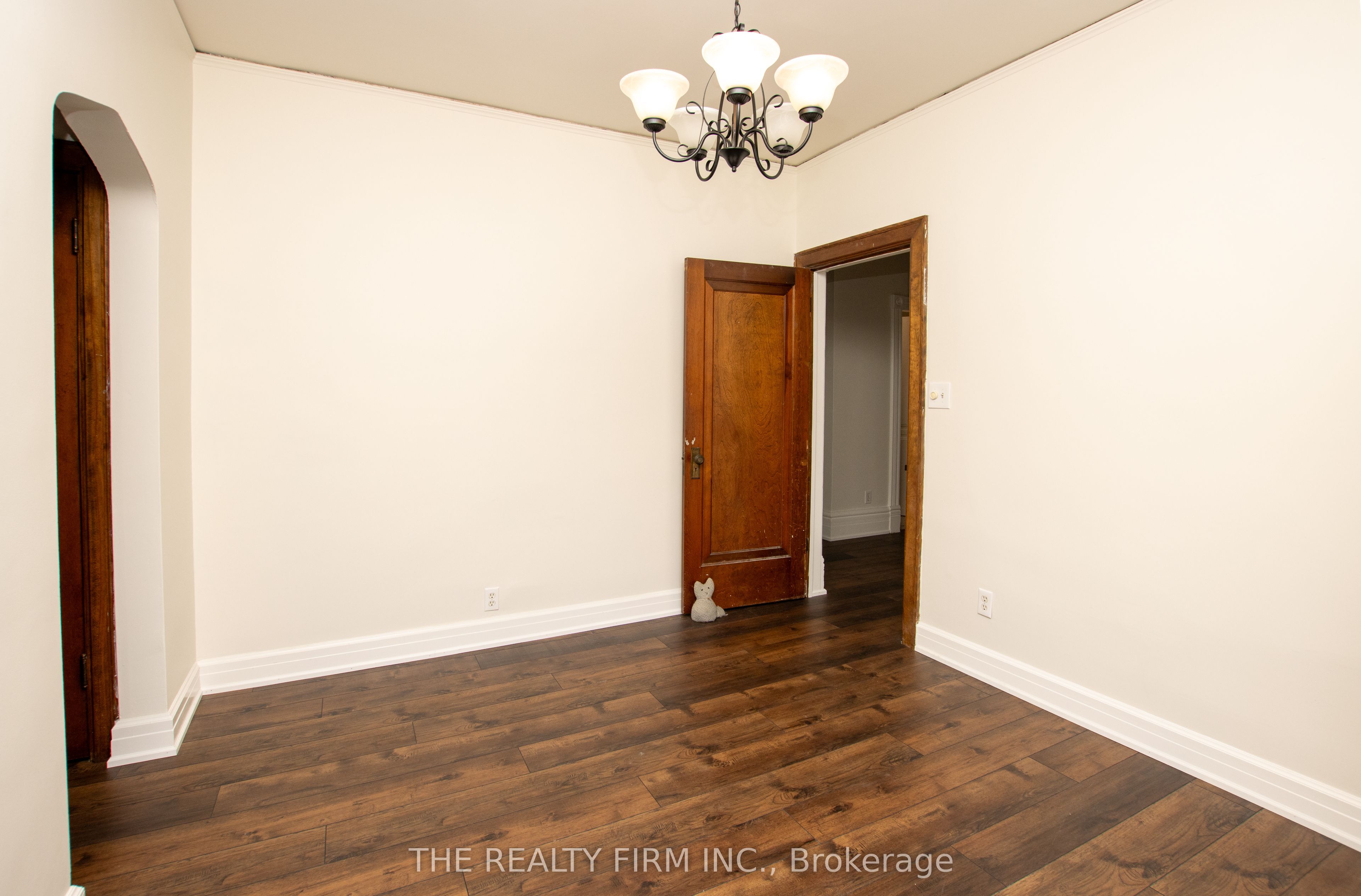 772-774 Queens Avenue Property Photo 28