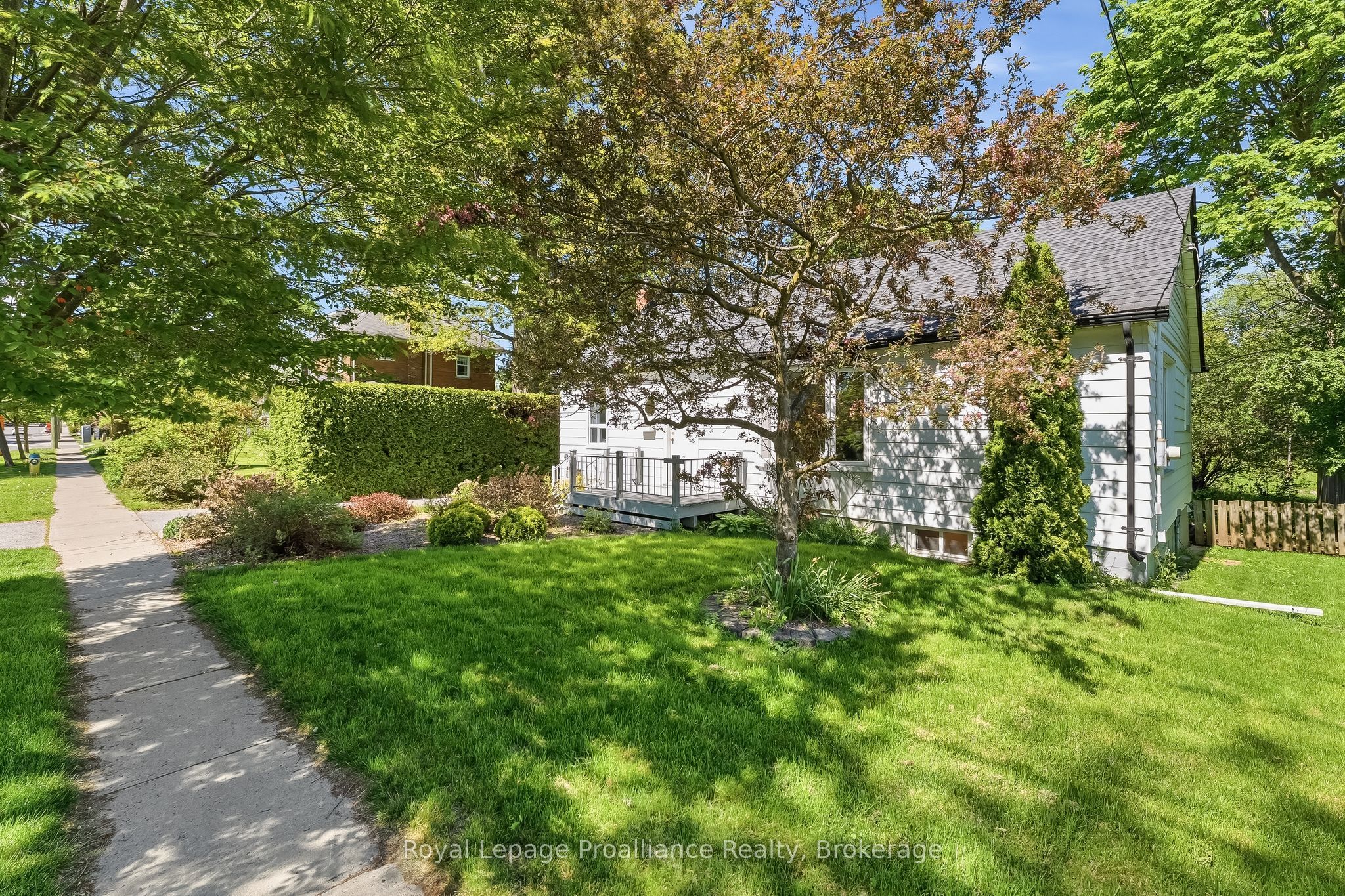 29 Bramley Street S Property Photo 2