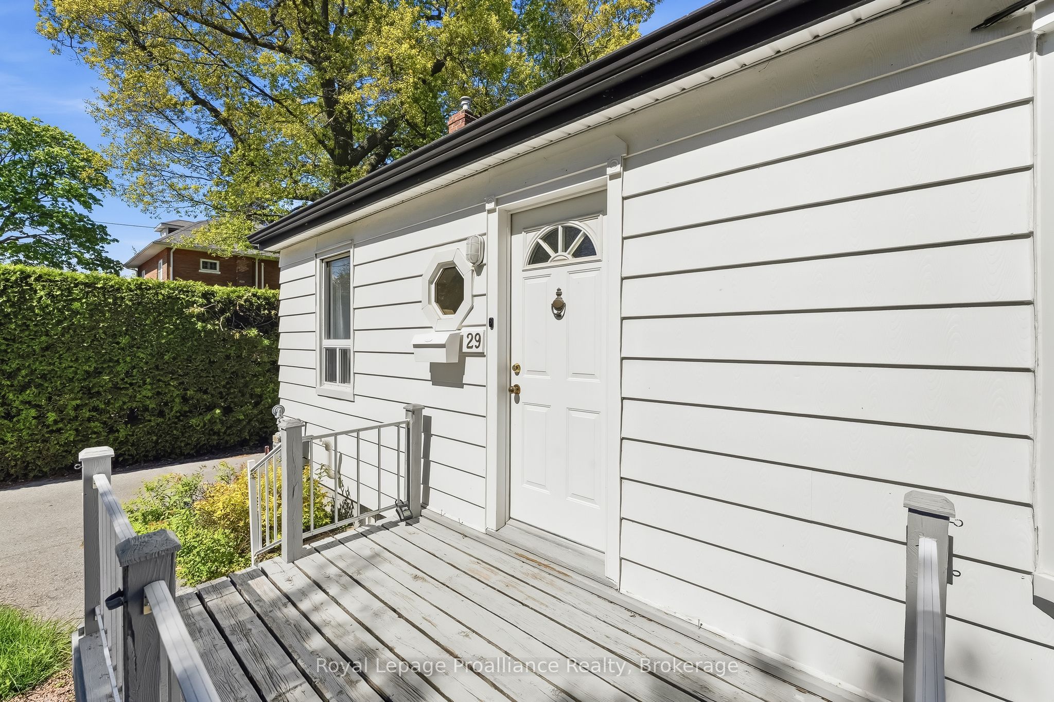 29 Bramley Street S Property Photo 6
