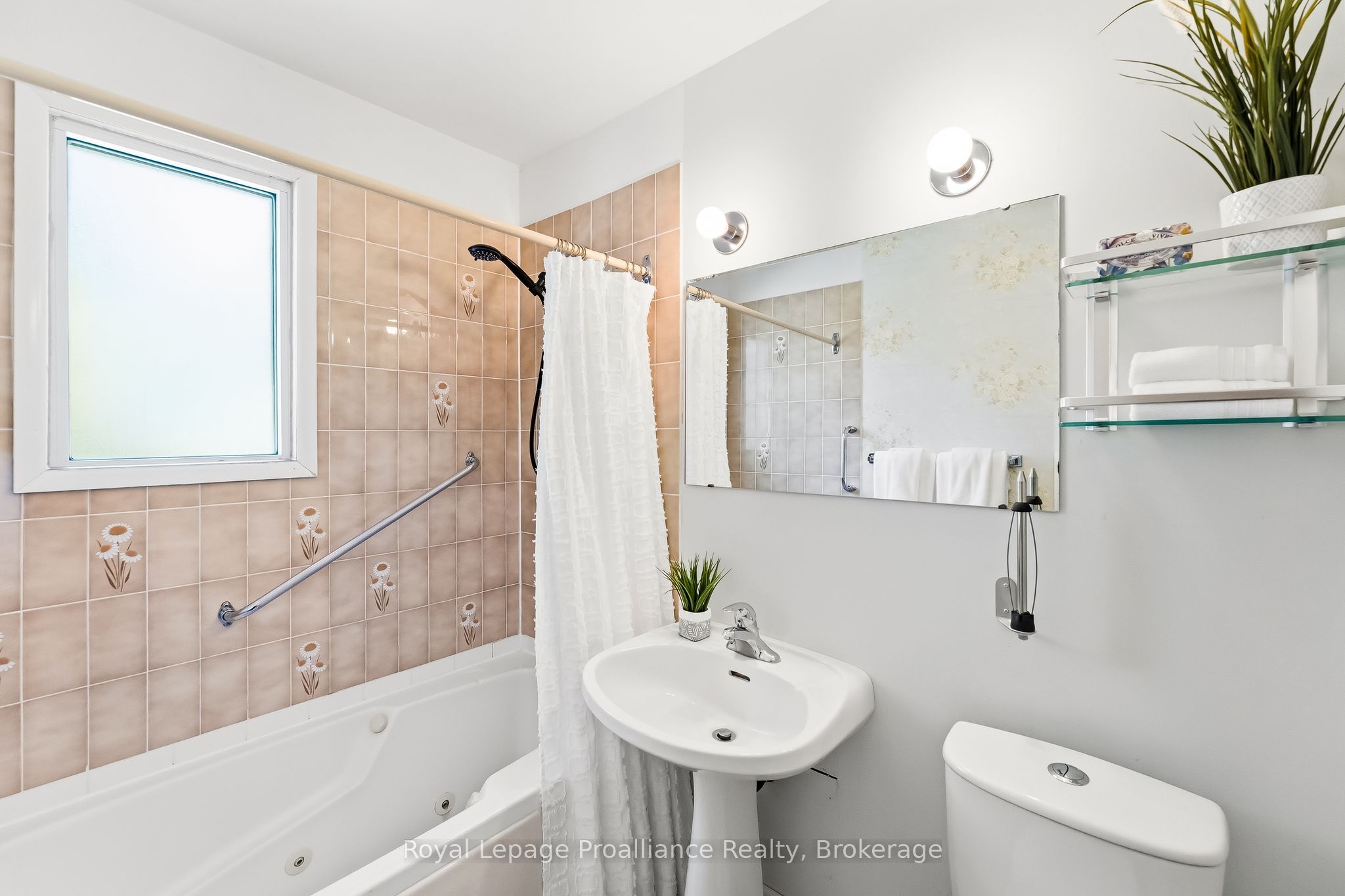 29 Bramley Street S Property Photo 25