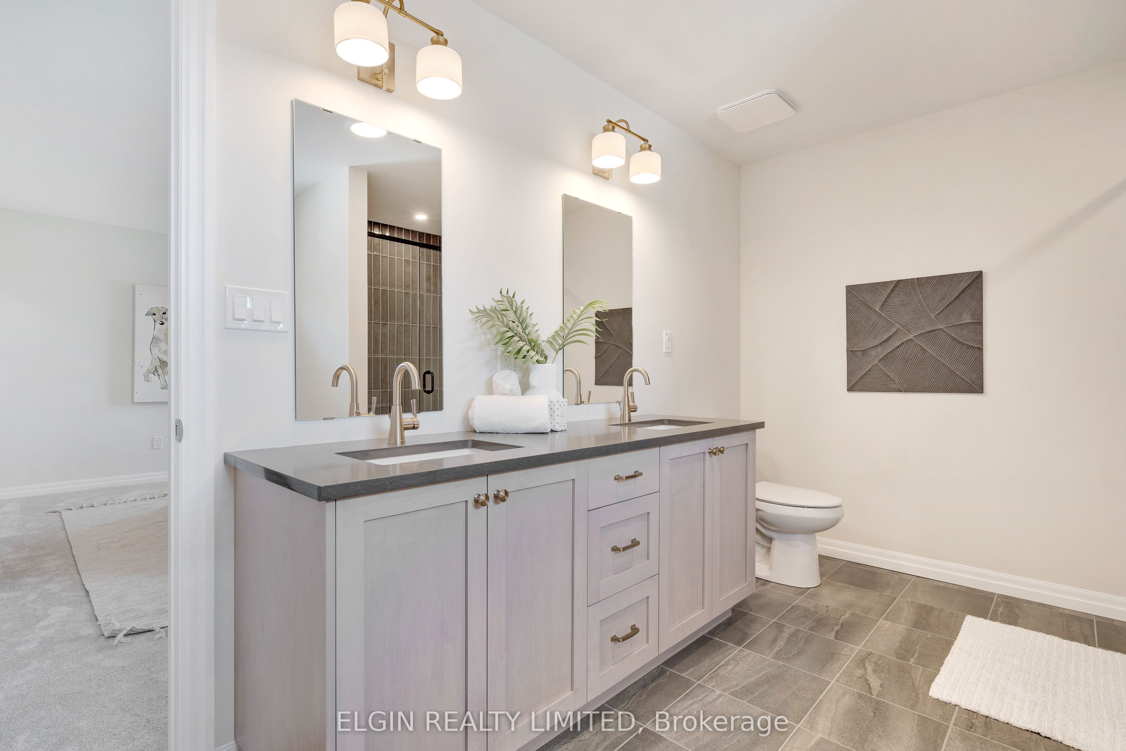75 Hemlock Crescent Property Photo 24