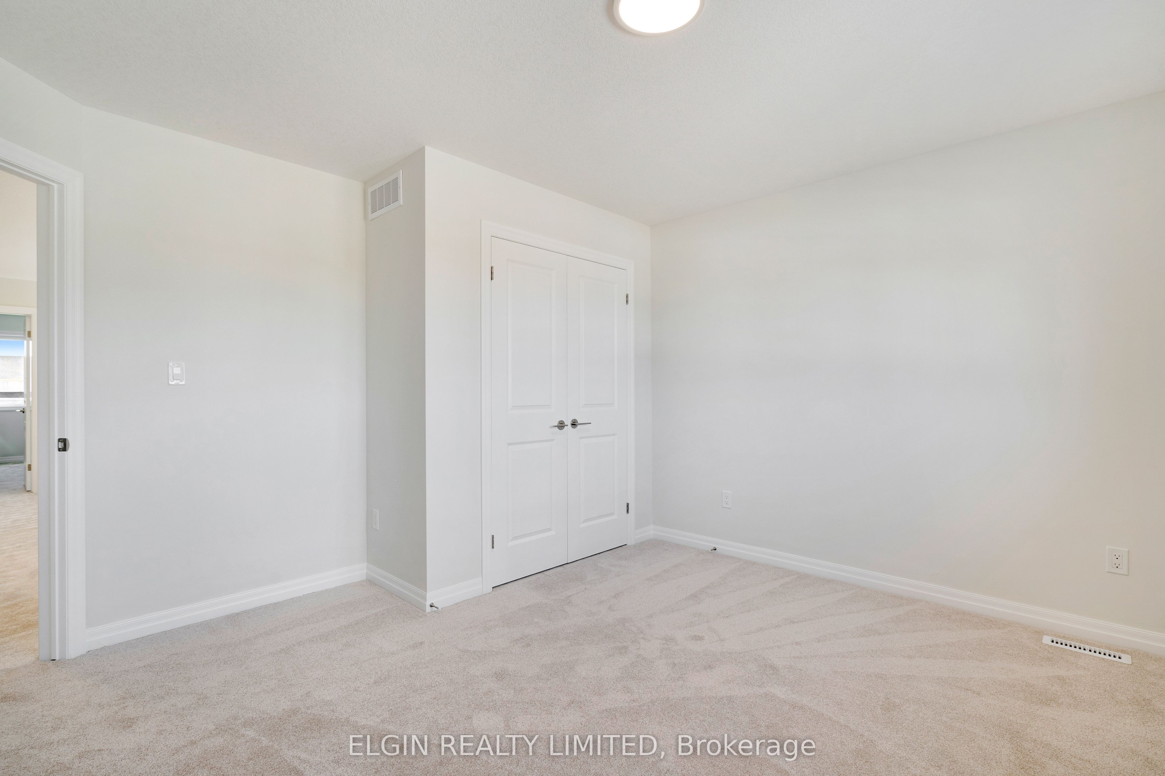 75 Hemlock Crescent Property Photo 30