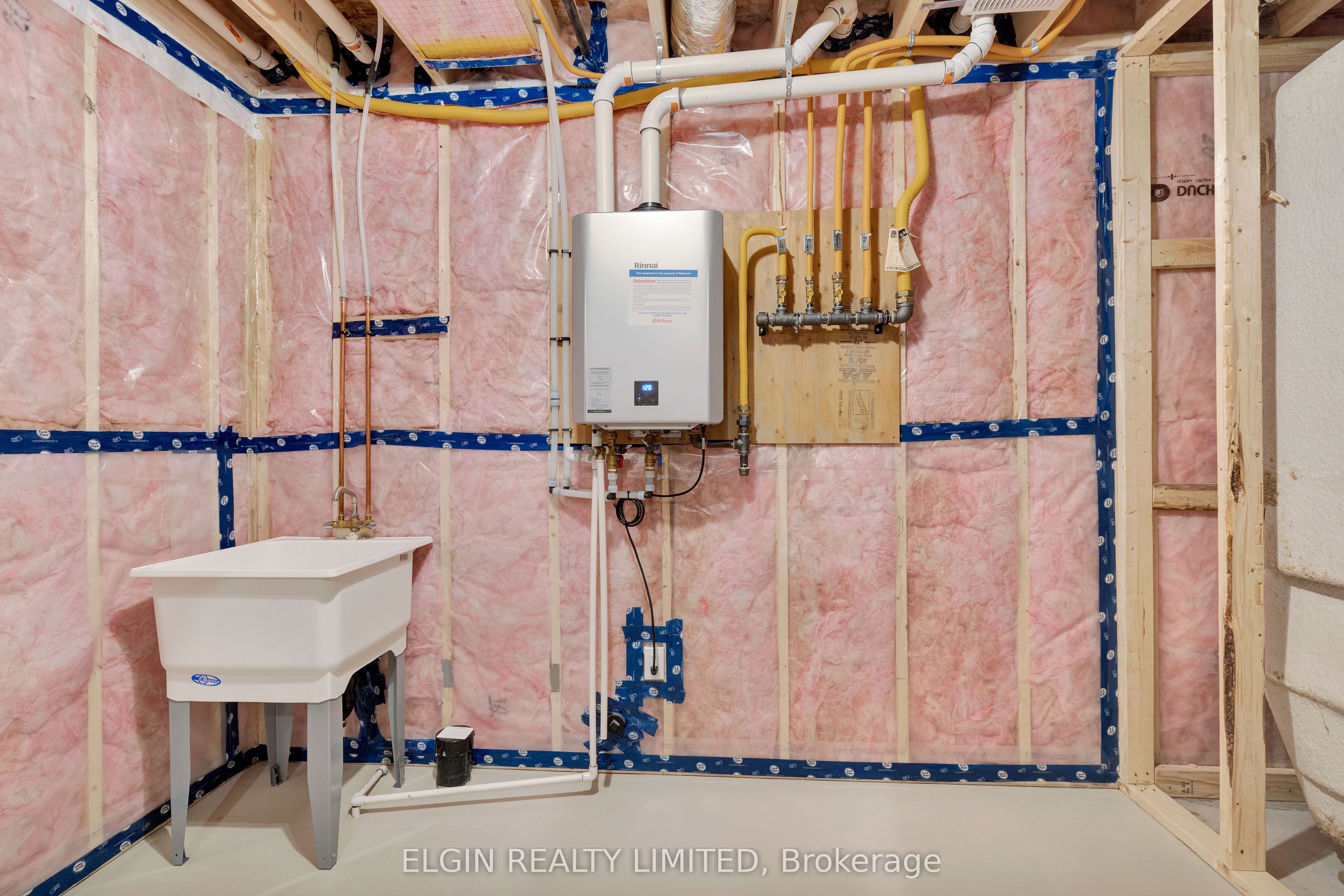 75 Hemlock Crescent Property Photo 38