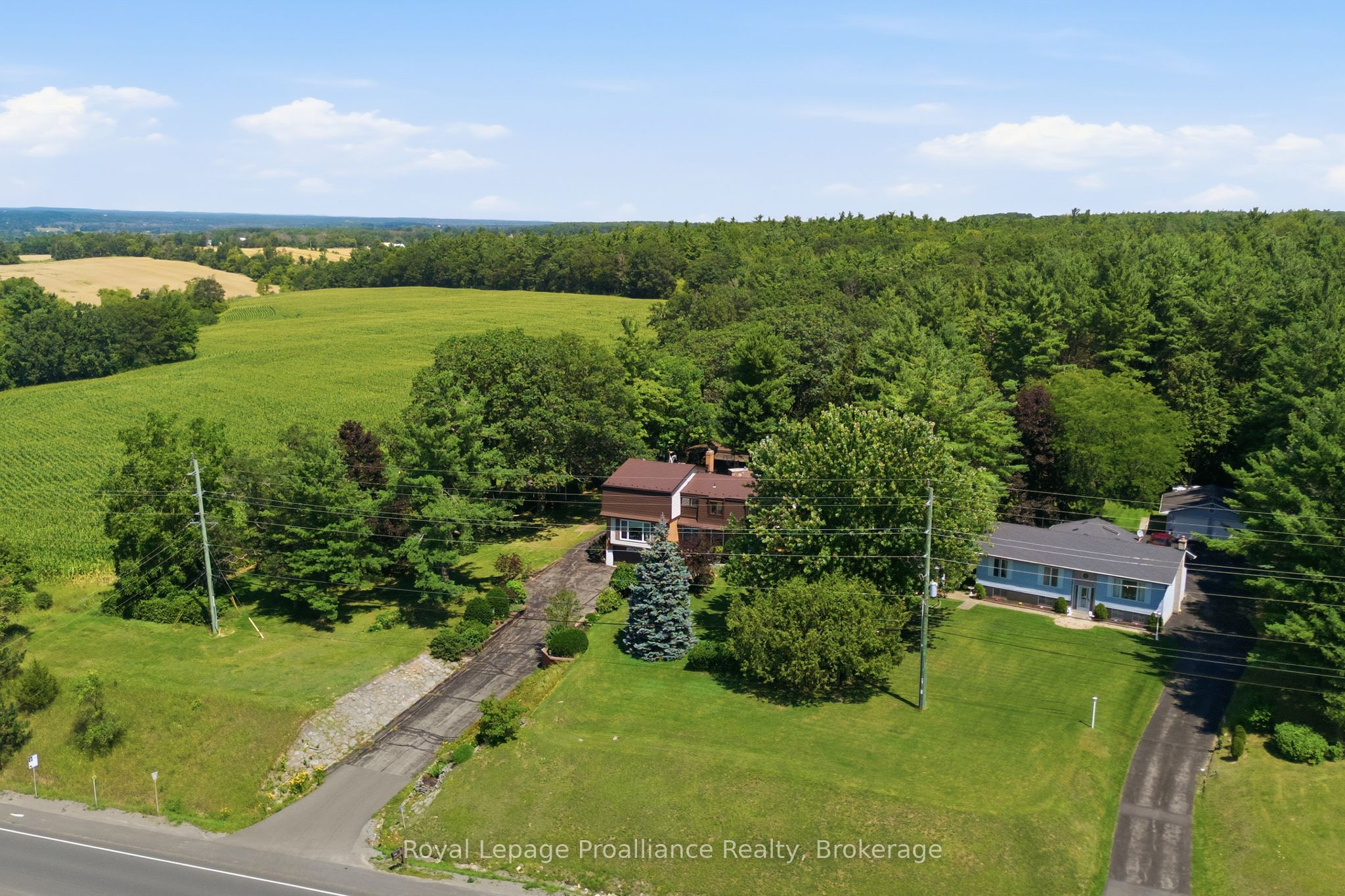 1698 Foxboro-stirling Road Property Photo 4