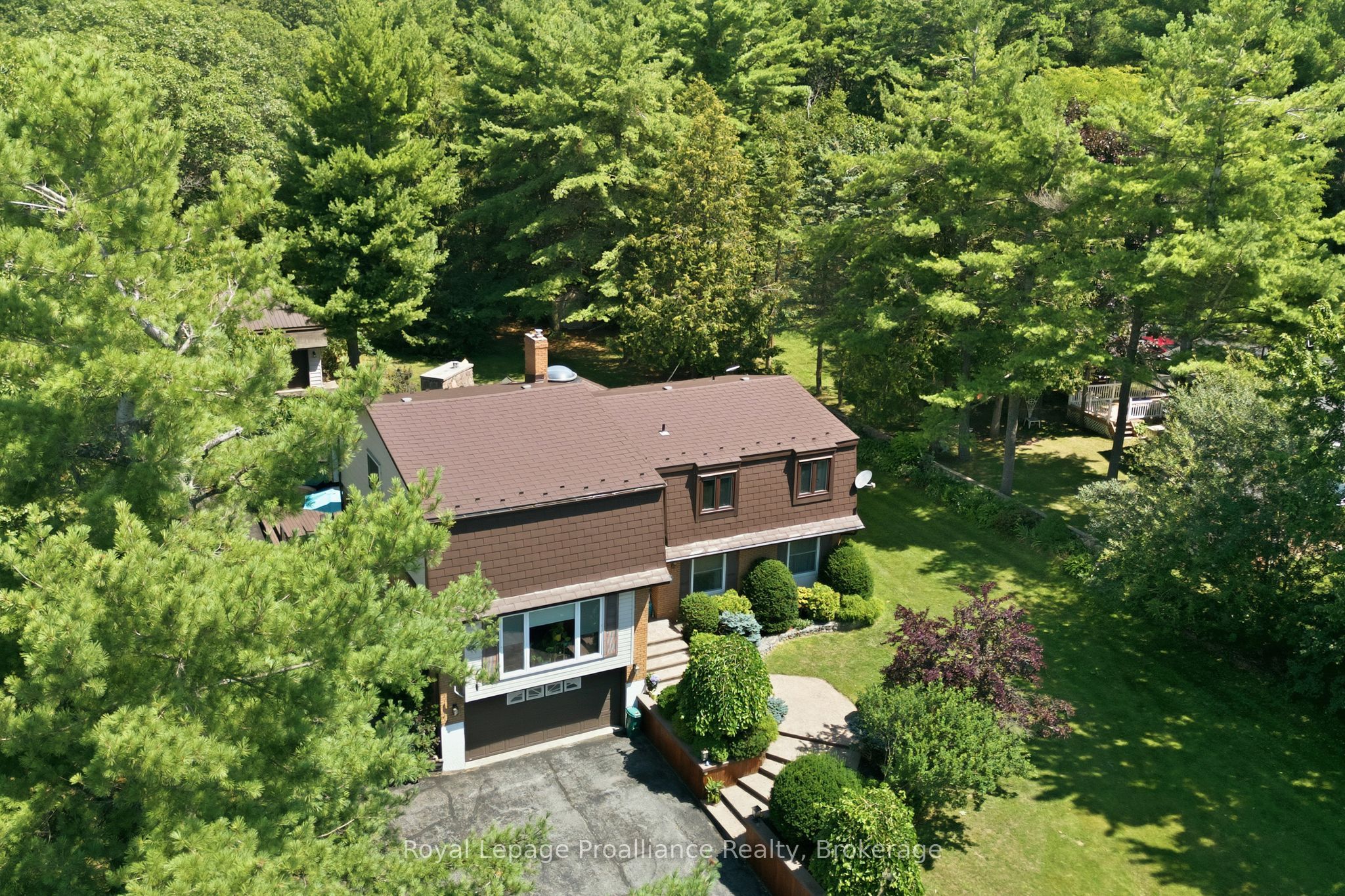 1698 Foxboro-stirling Road Property Photo 5