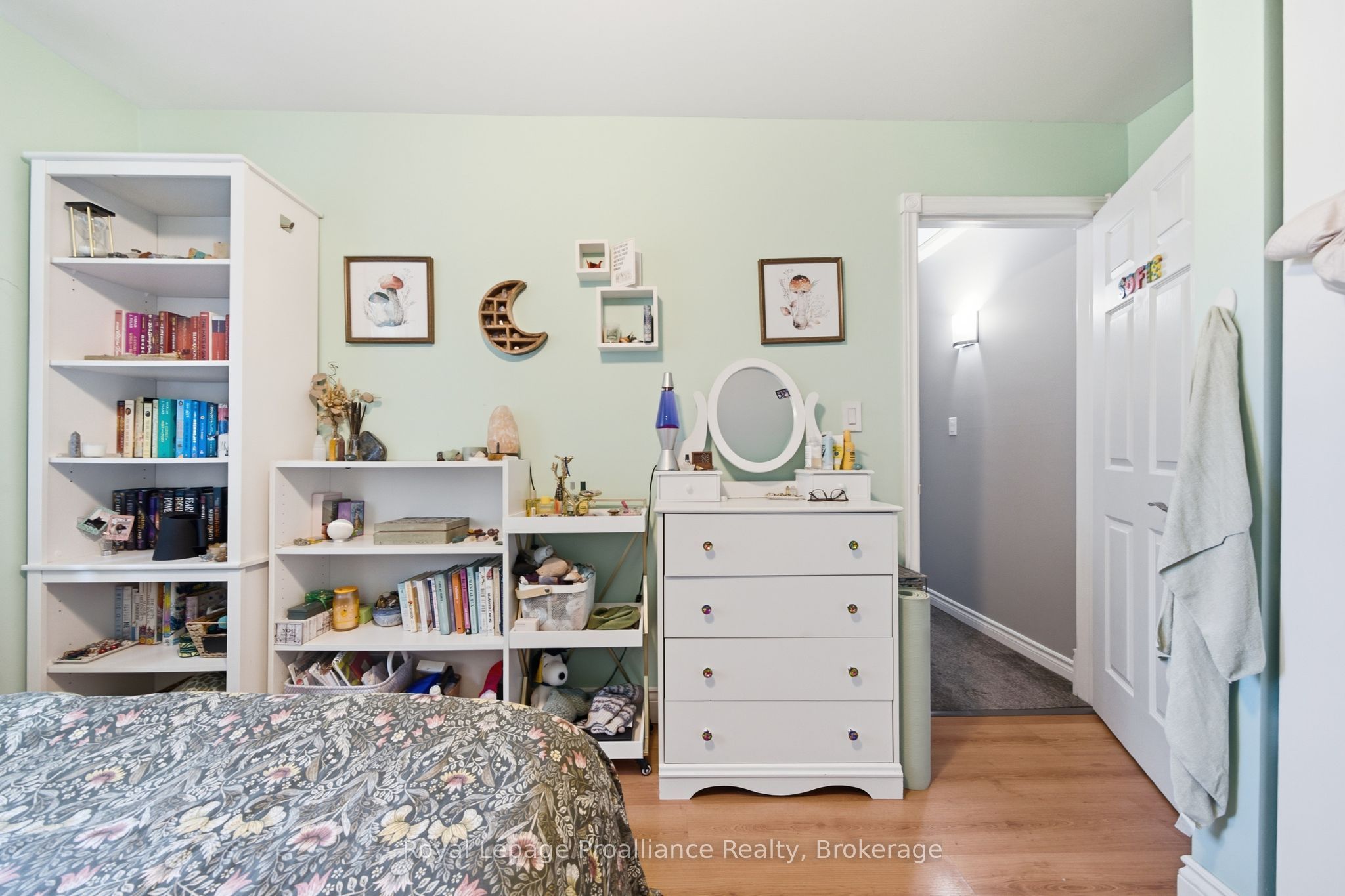 1698 Foxboro-stirling Road Property Photo 32