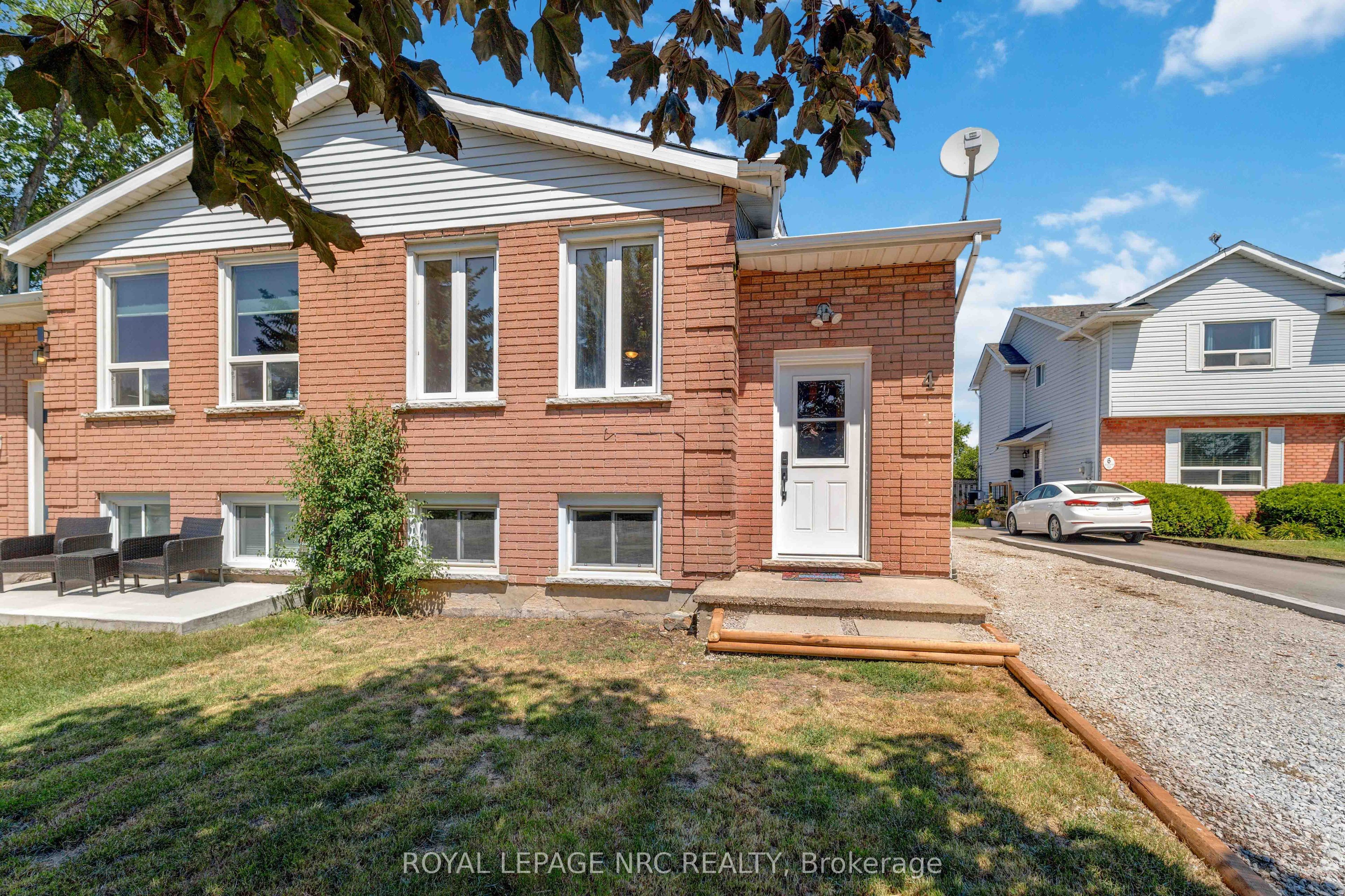 4 Saturn Road Property Photo 1