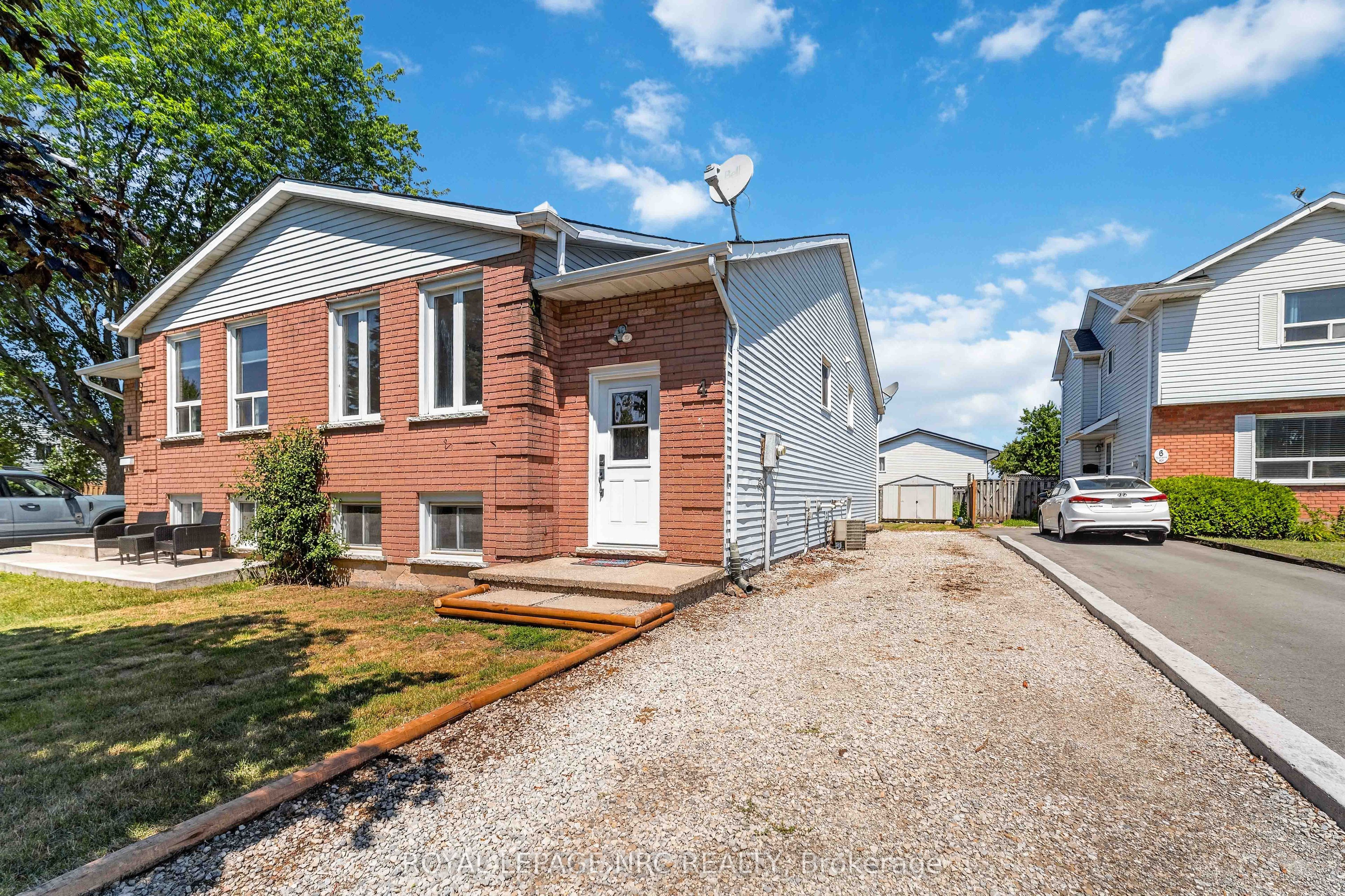 4 Saturn Road Property Photo 2