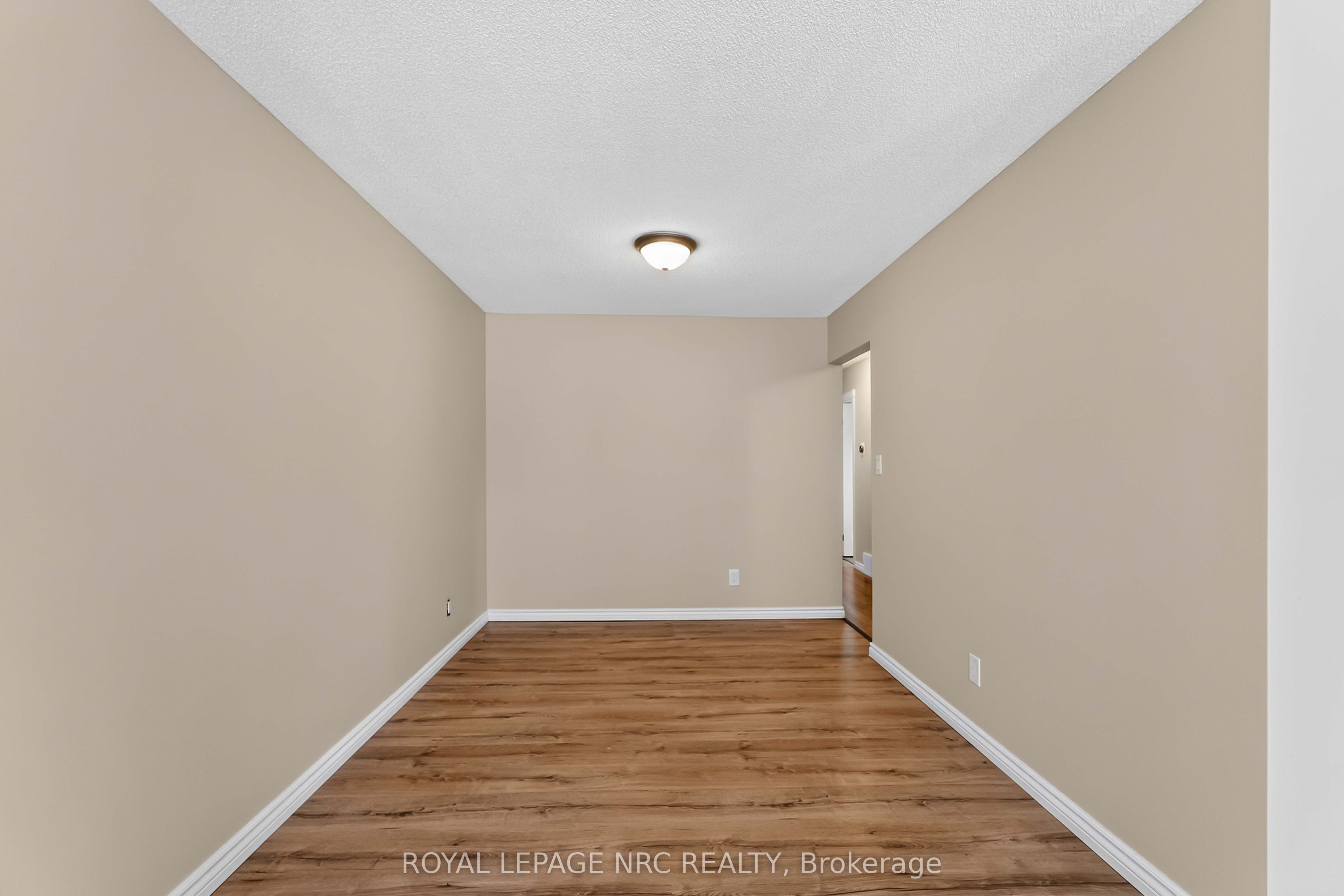 4 Saturn Road Property Photo 10