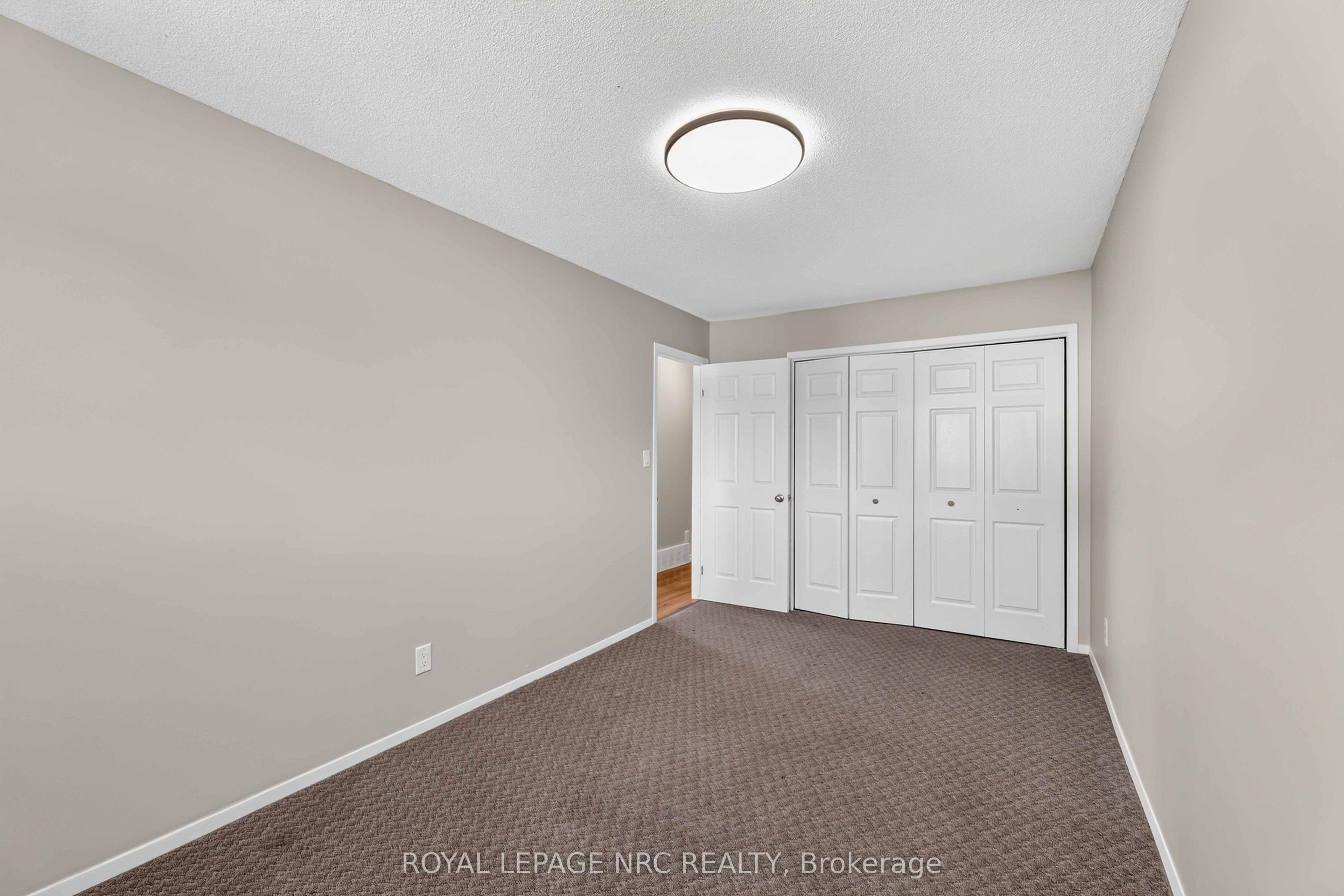 4 Saturn Road Property Photo 15