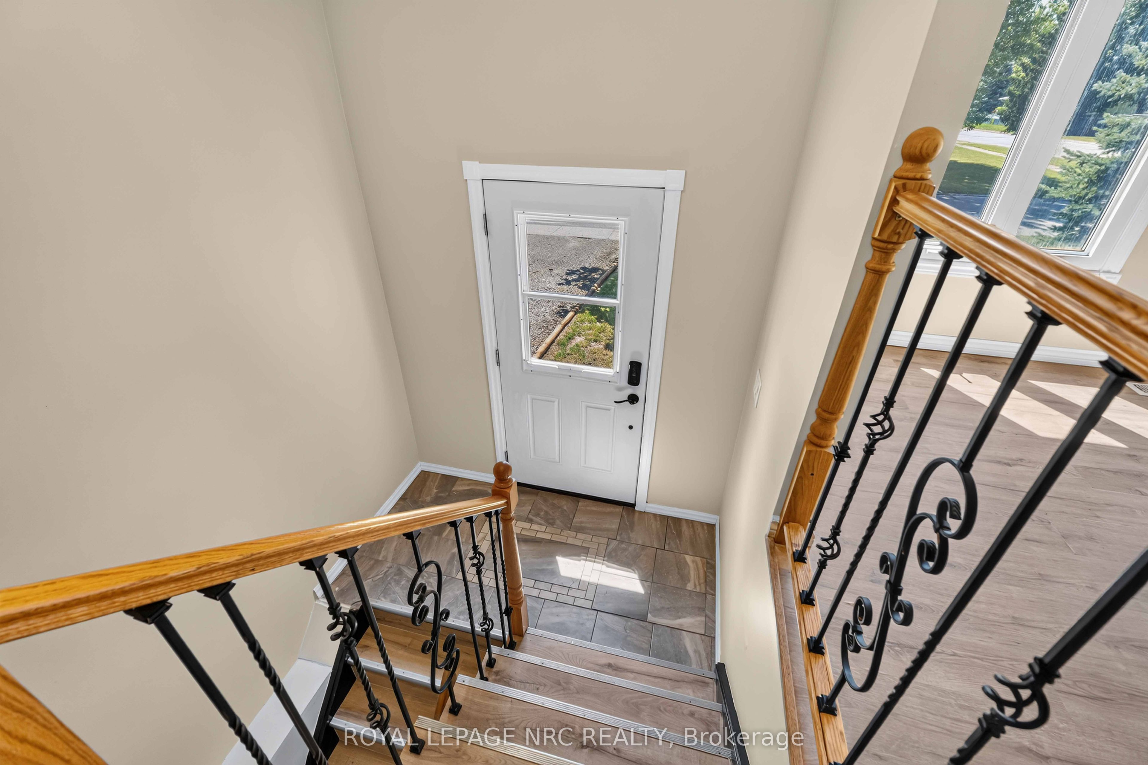 4 Saturn Road Property Photo 18