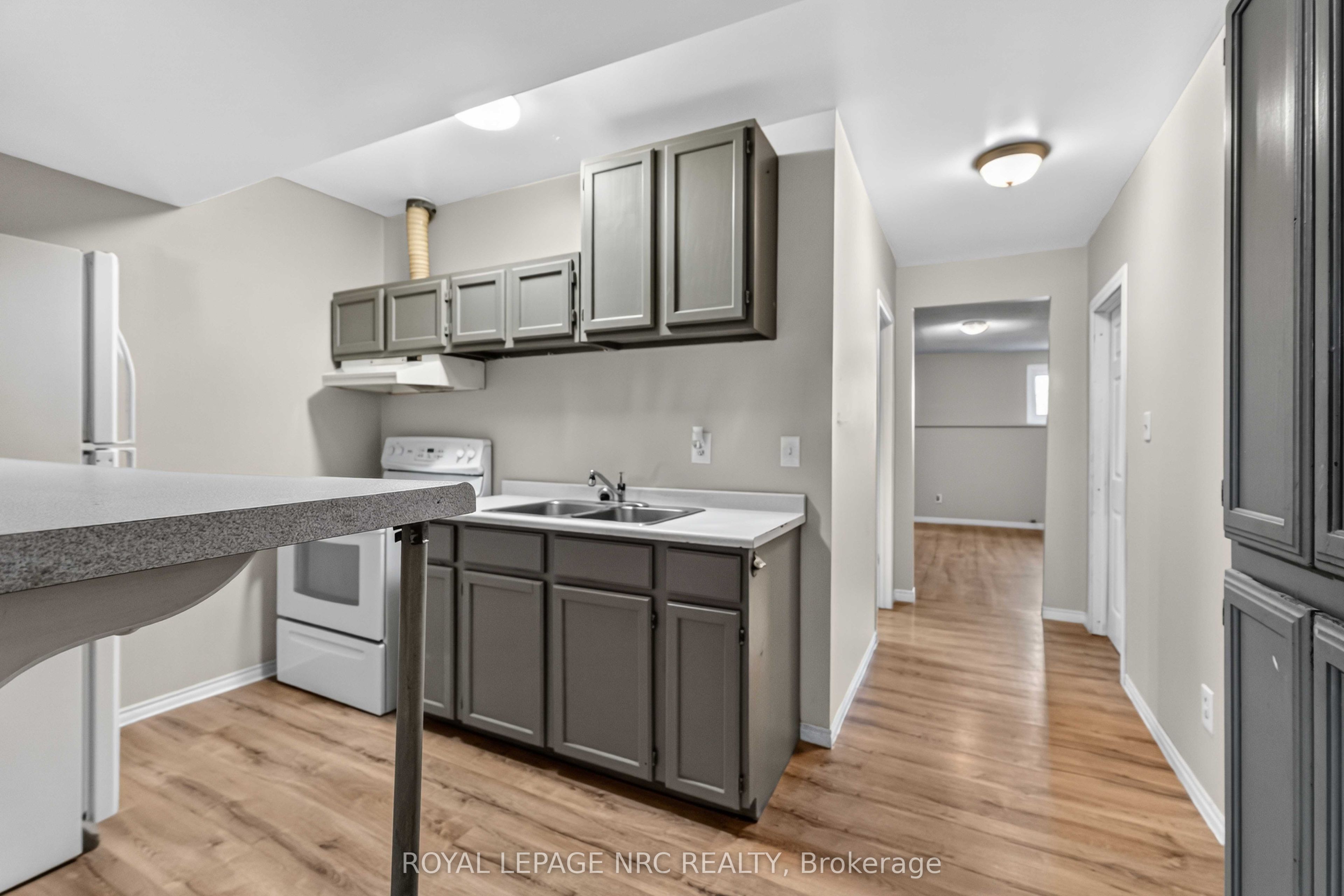 4 Saturn Road Property Photo 23