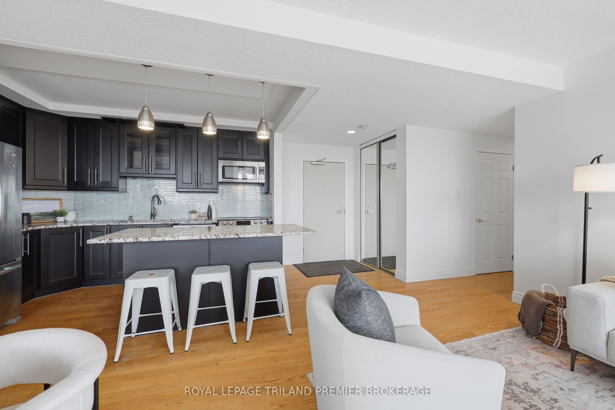 600 Talbot Street 1004 Property Photo 14