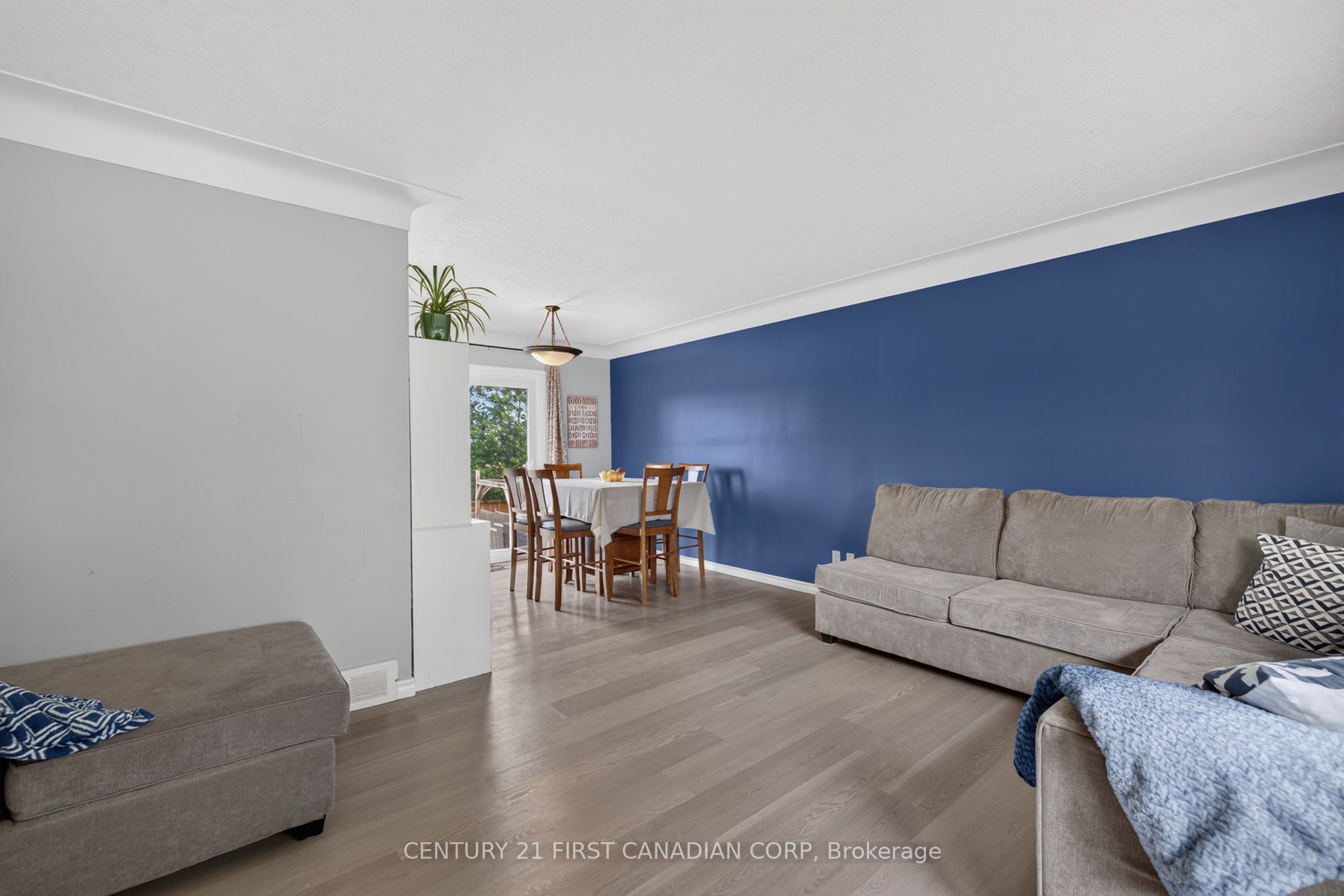 285 Panorma Crescent Property Photo 8