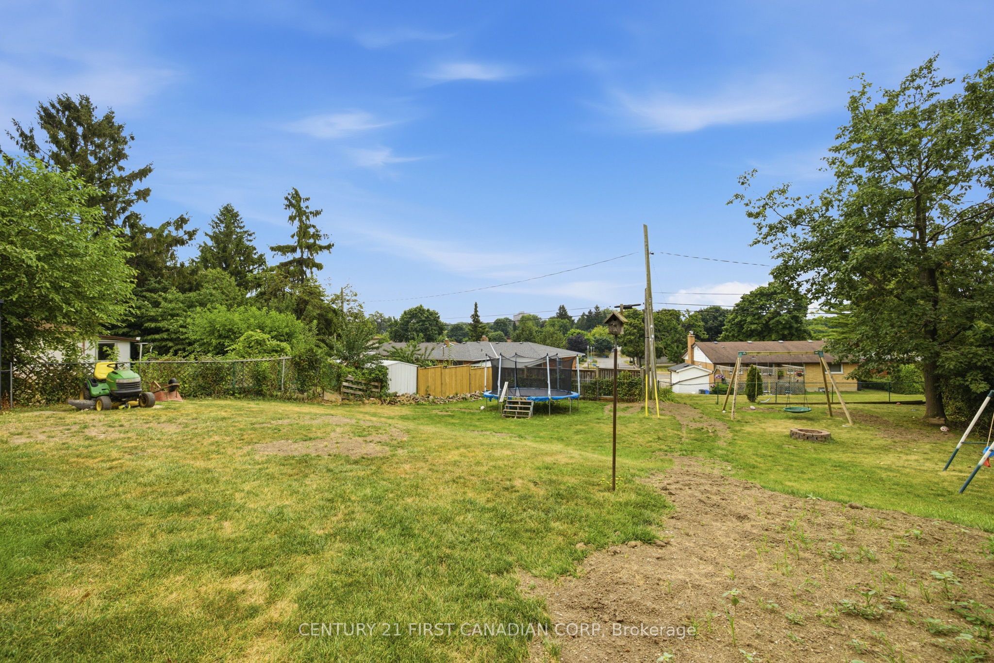 285 Panorma Crescent Property Photo 45