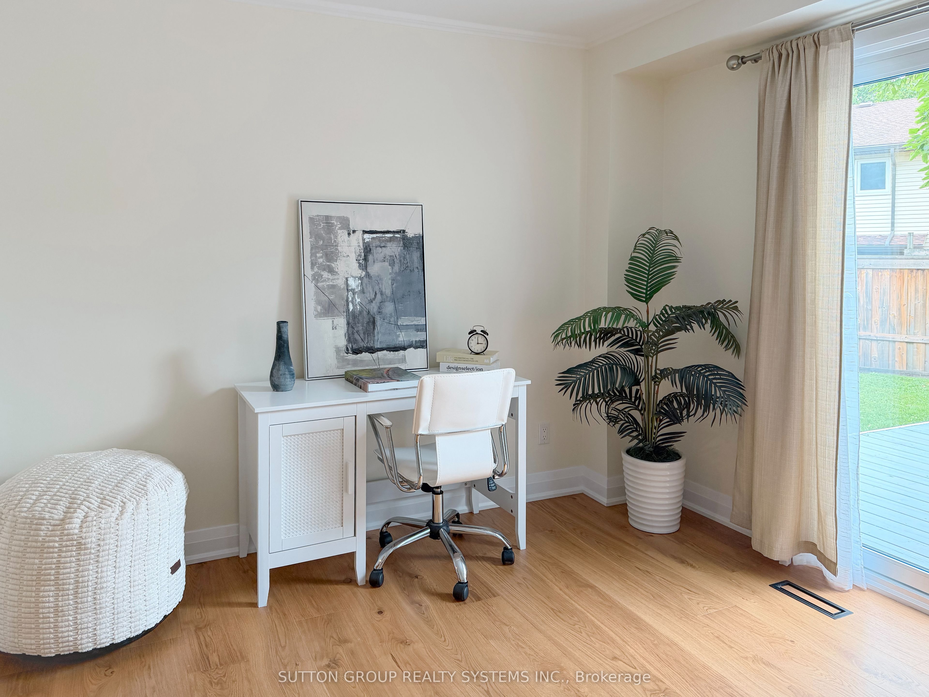 19 Parkway Place Property Photo 10