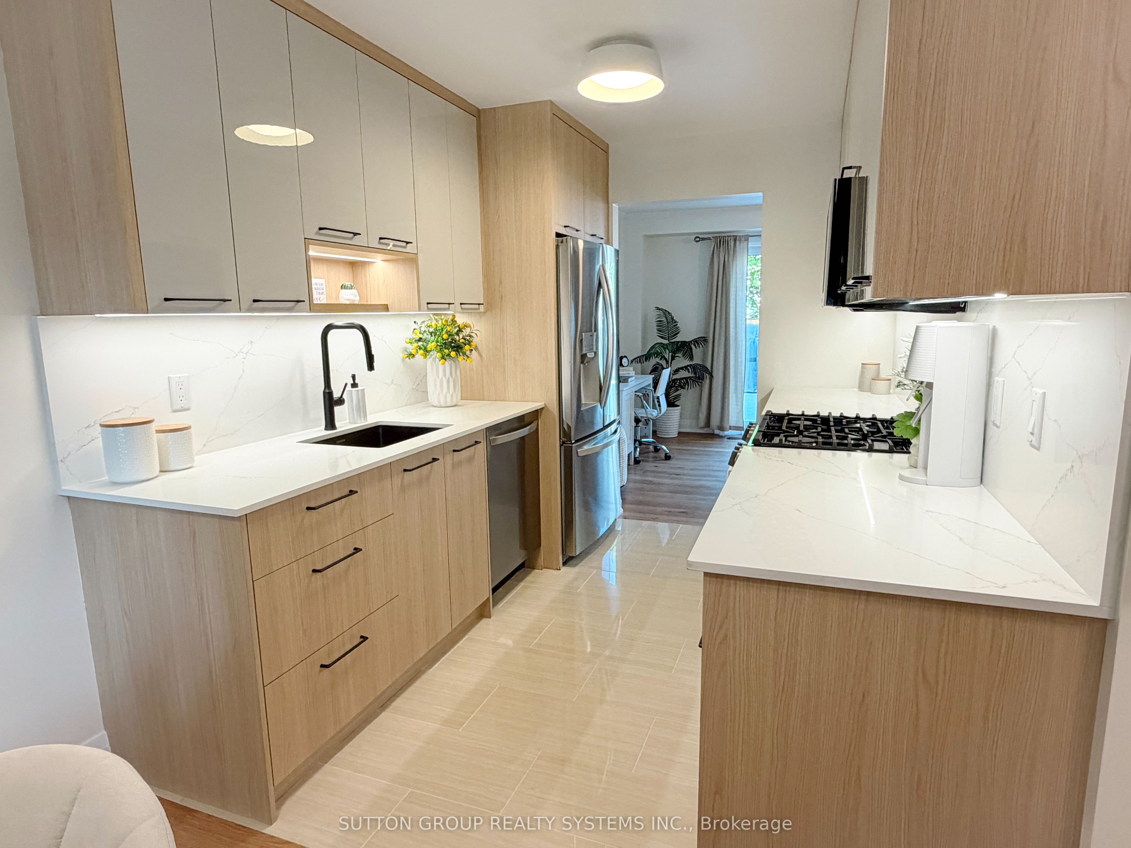19 Parkway Place Property Photo 14