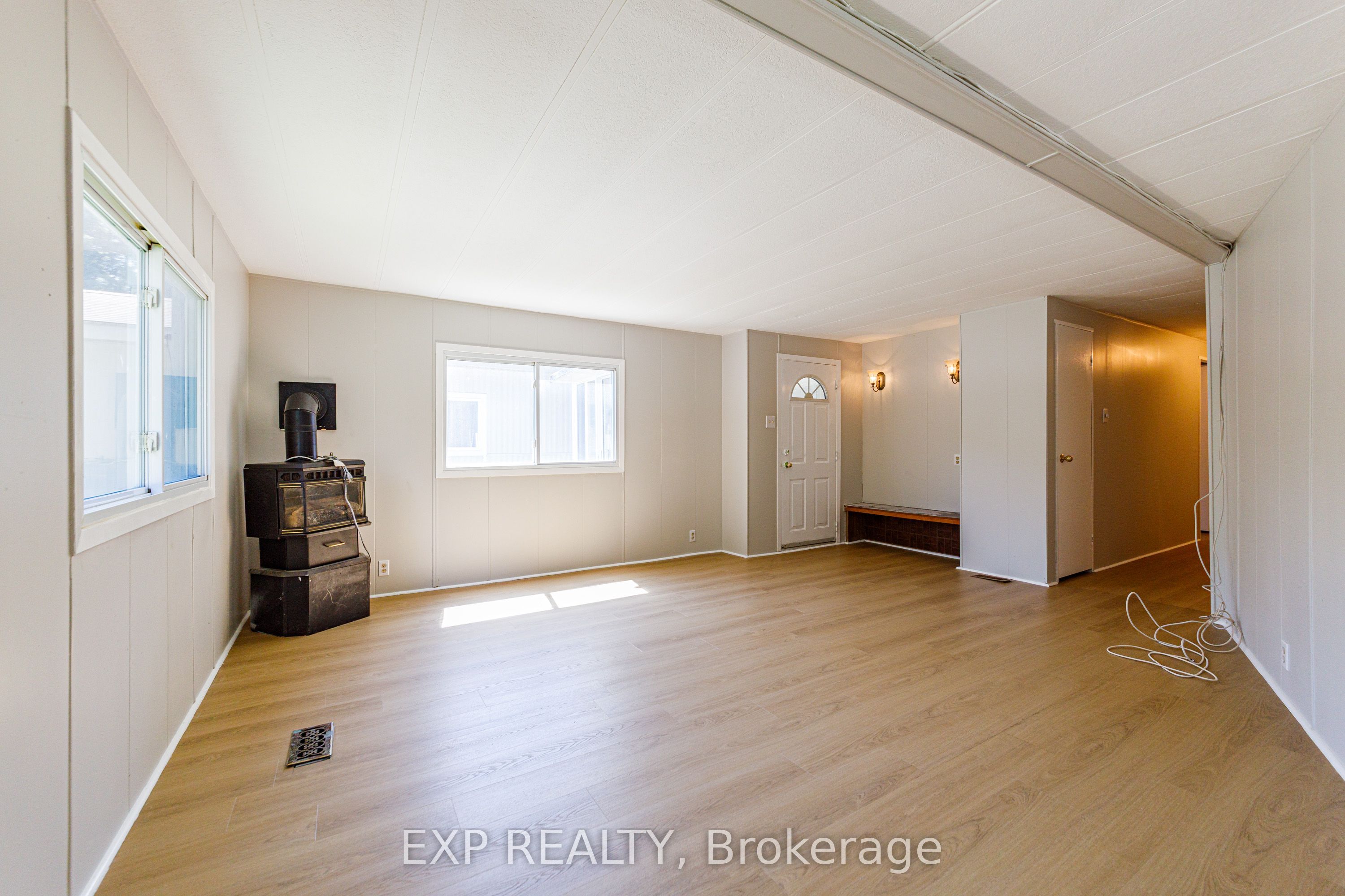 21 Maplewood Avenue Property Photo 7