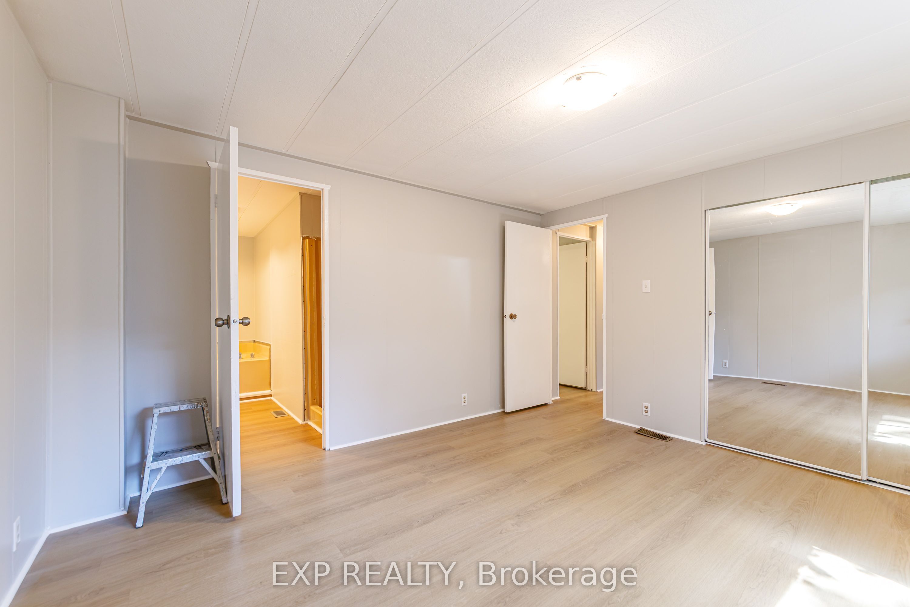 21 Maplewood Avenue Property Photo 19