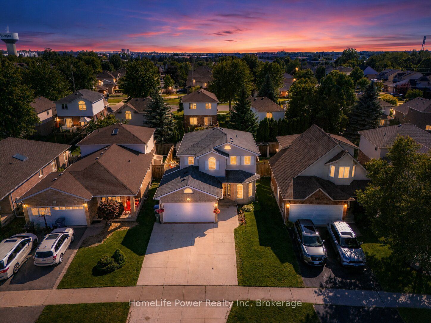 35 BORLAND Drive Property Photo 1