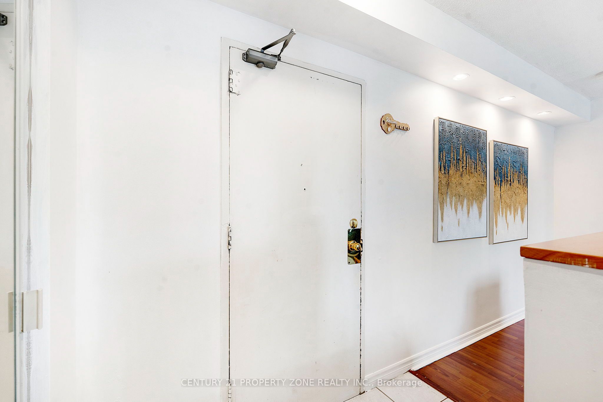 851 Queenston Road 105 Property Photo 10
