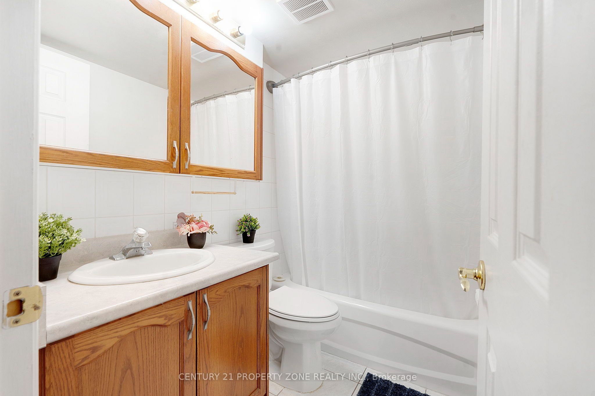 851 Queenston Road 105 Property Photo 20