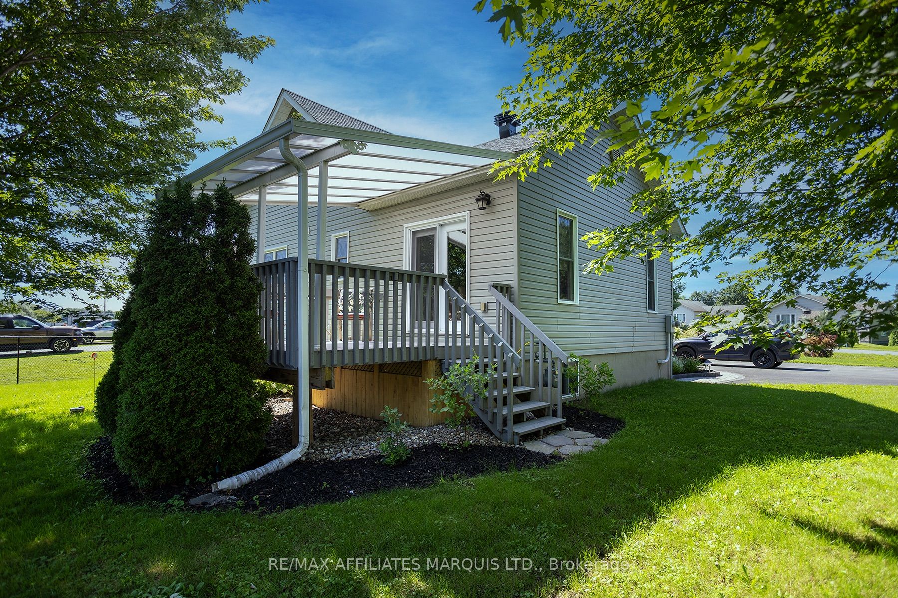 4306 Schell Street Property Photo 6