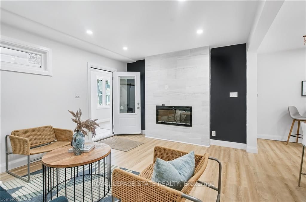 10 Comet Avenue #1 (main) Property Photo 4