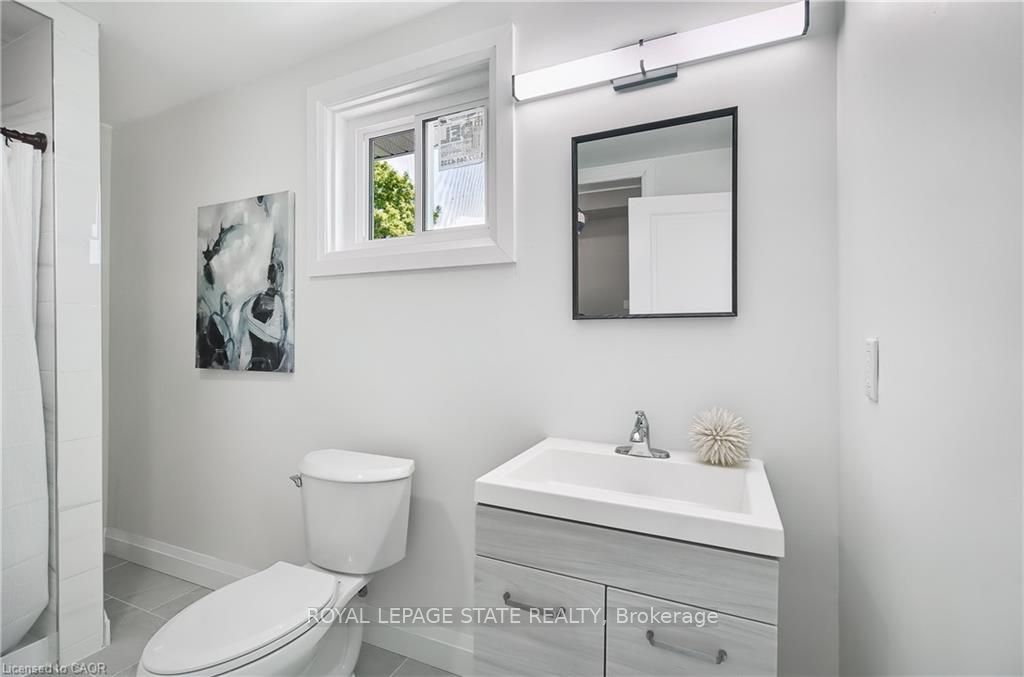 10 Comet Avenue #1 (main) Property Photo 9